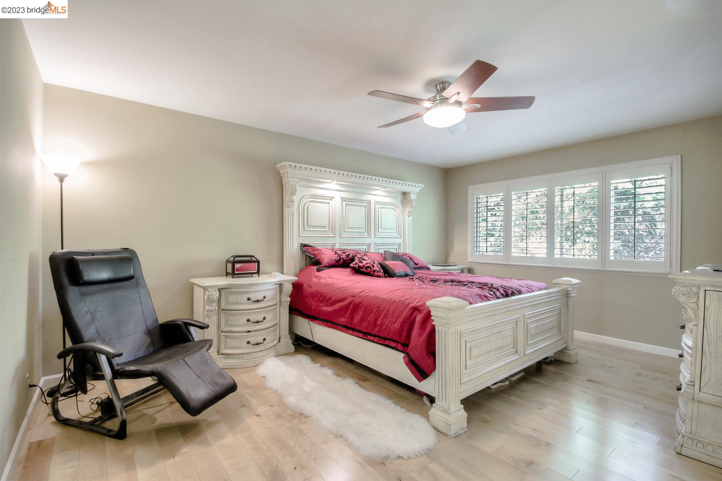 Detail Gallery Image 13 of 32 For 1520 Whitecliff Way, Walnut Creek,  CA 94596 - 5 Beds | 2/1 Baths