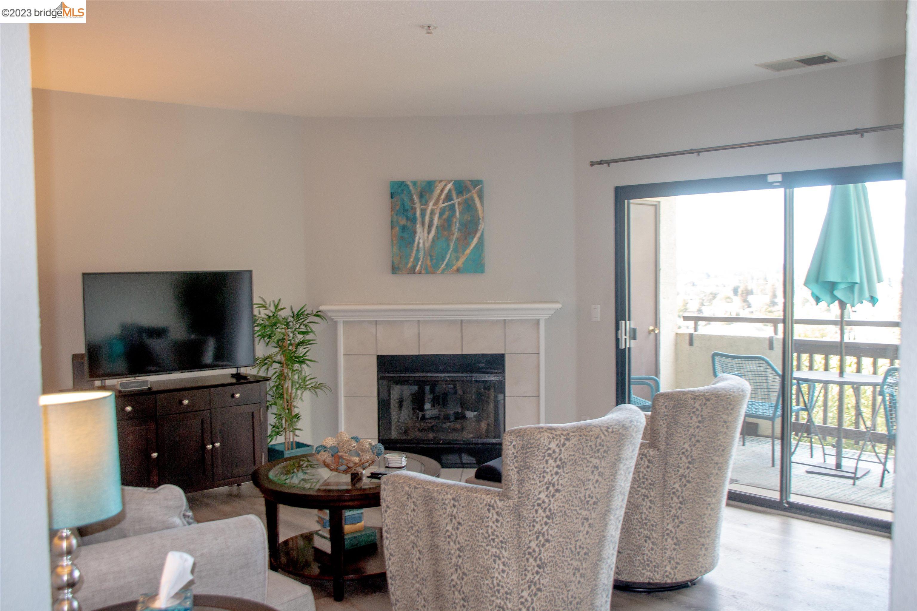 Detail Gallery Image 1 of 1 For 21314 Gary Dr #106,  Hayward,  CA 94546 - 2 Beds | 2 Baths