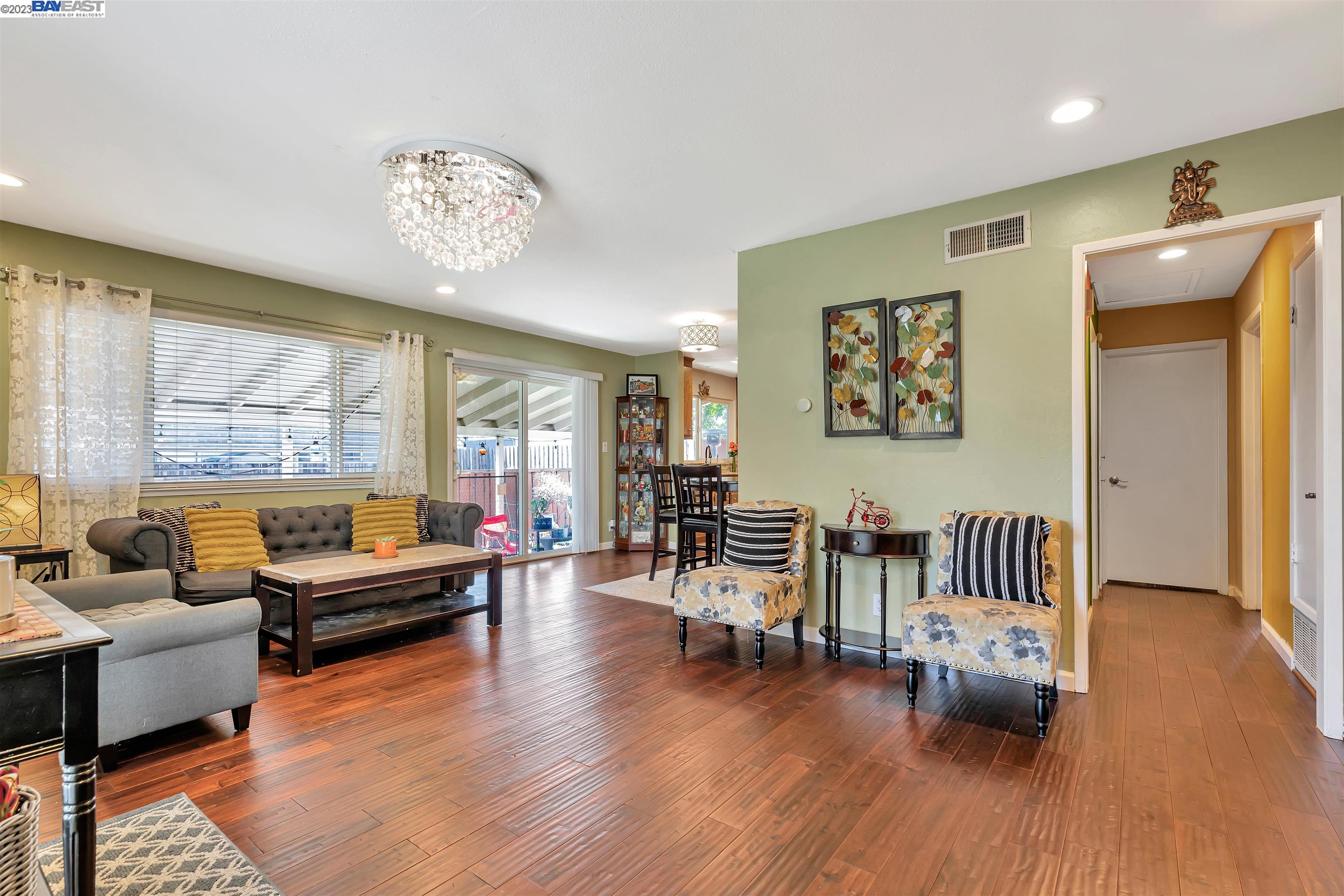 Detail Gallery Image 1 of 1 For 4487 Fairlands Dr, Pleasanton,  CA 94588 - 2 Beds | 1 Baths