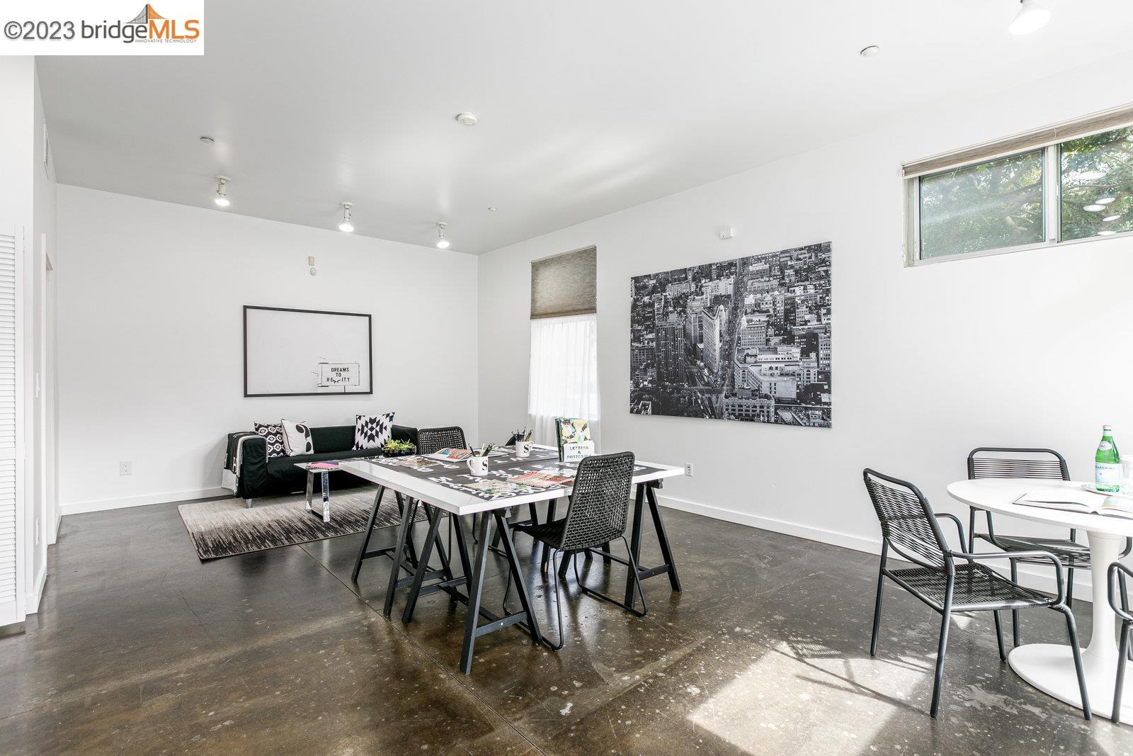 Photo #4: 41020107 Listing 