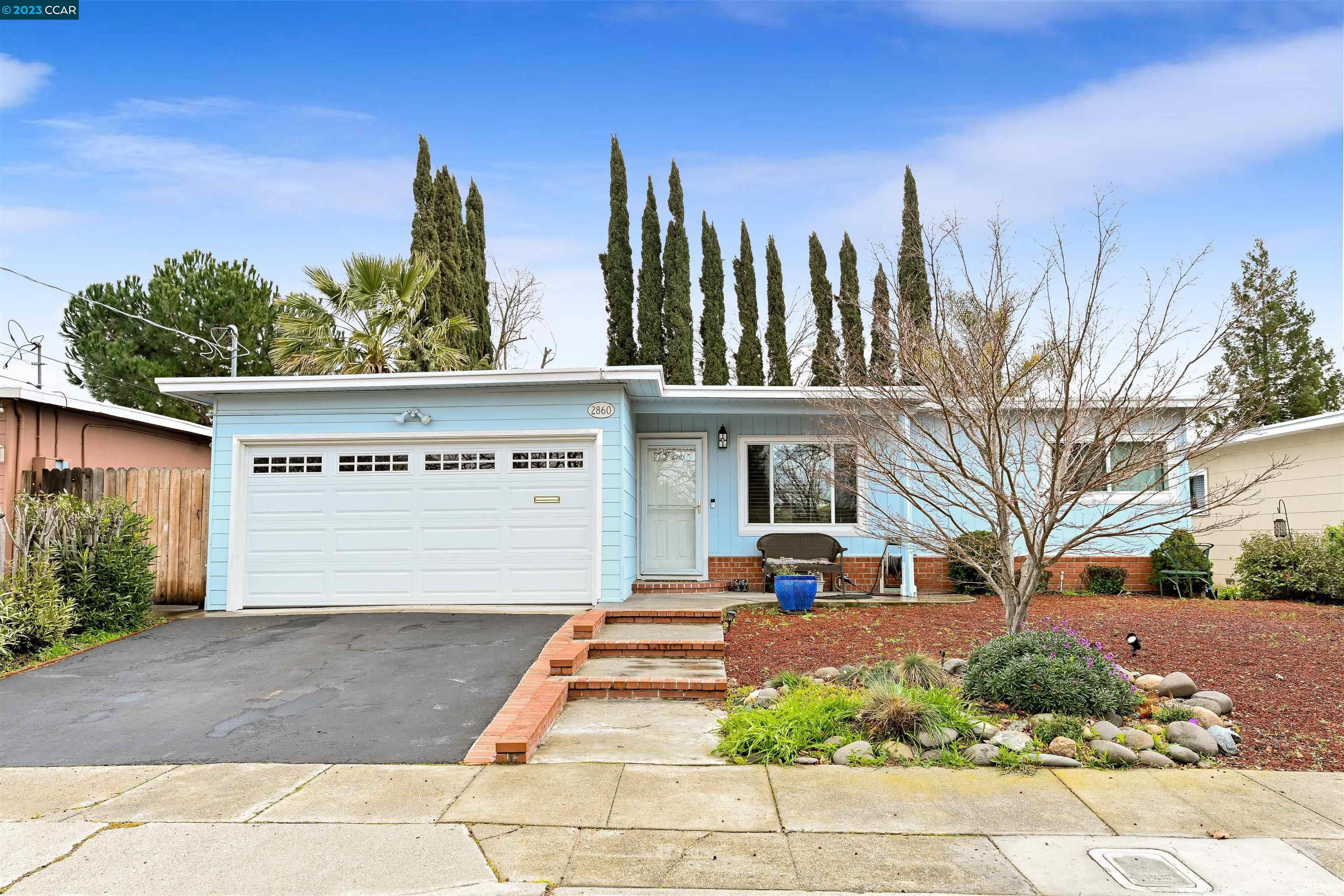 Detail Gallery Image 1 of 1 For 2860 Gillet Ave, Concord,  CA 94520 - 3 Beds | 2 Baths