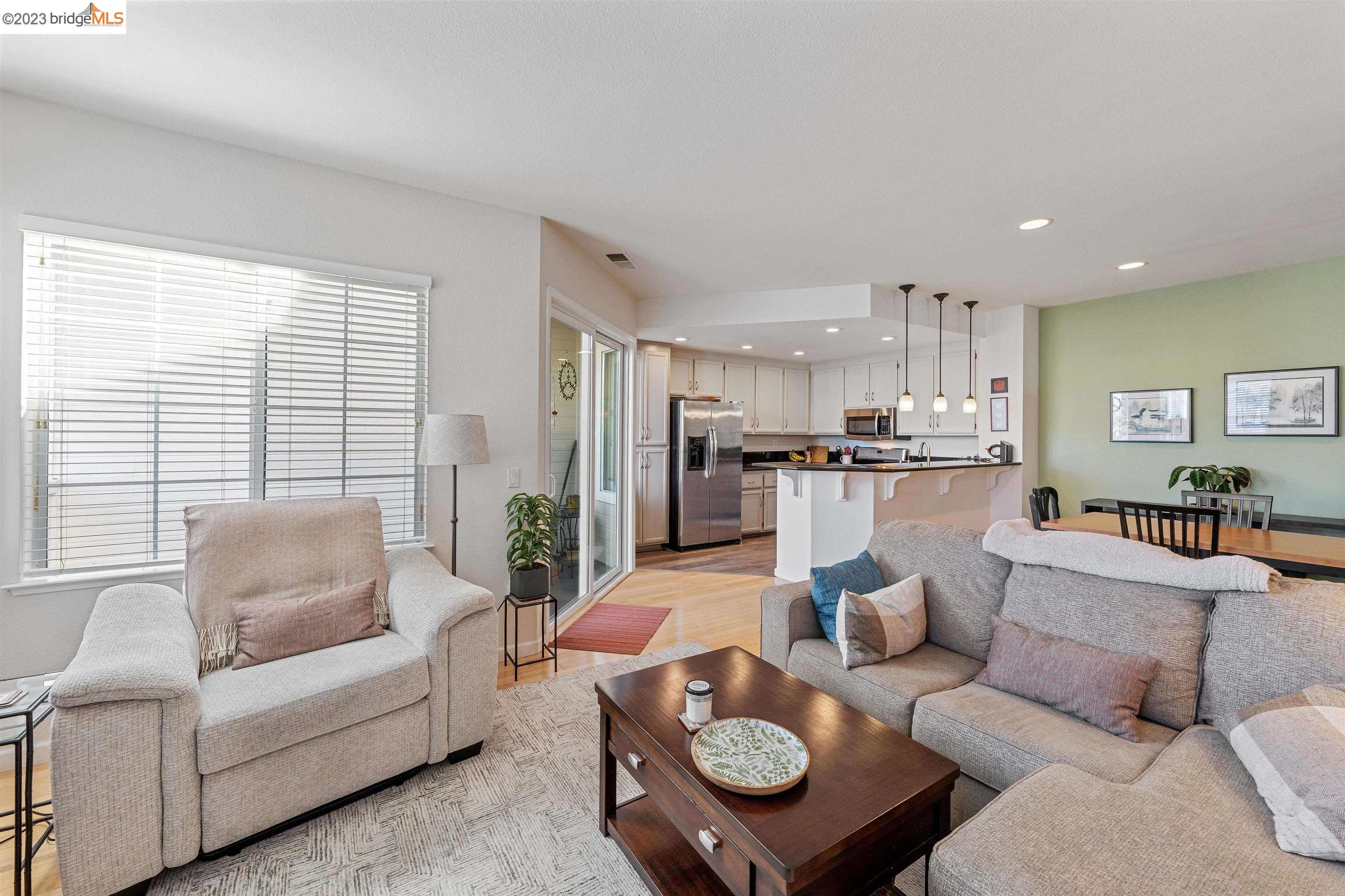 Photo #6: 41020600 Listing 