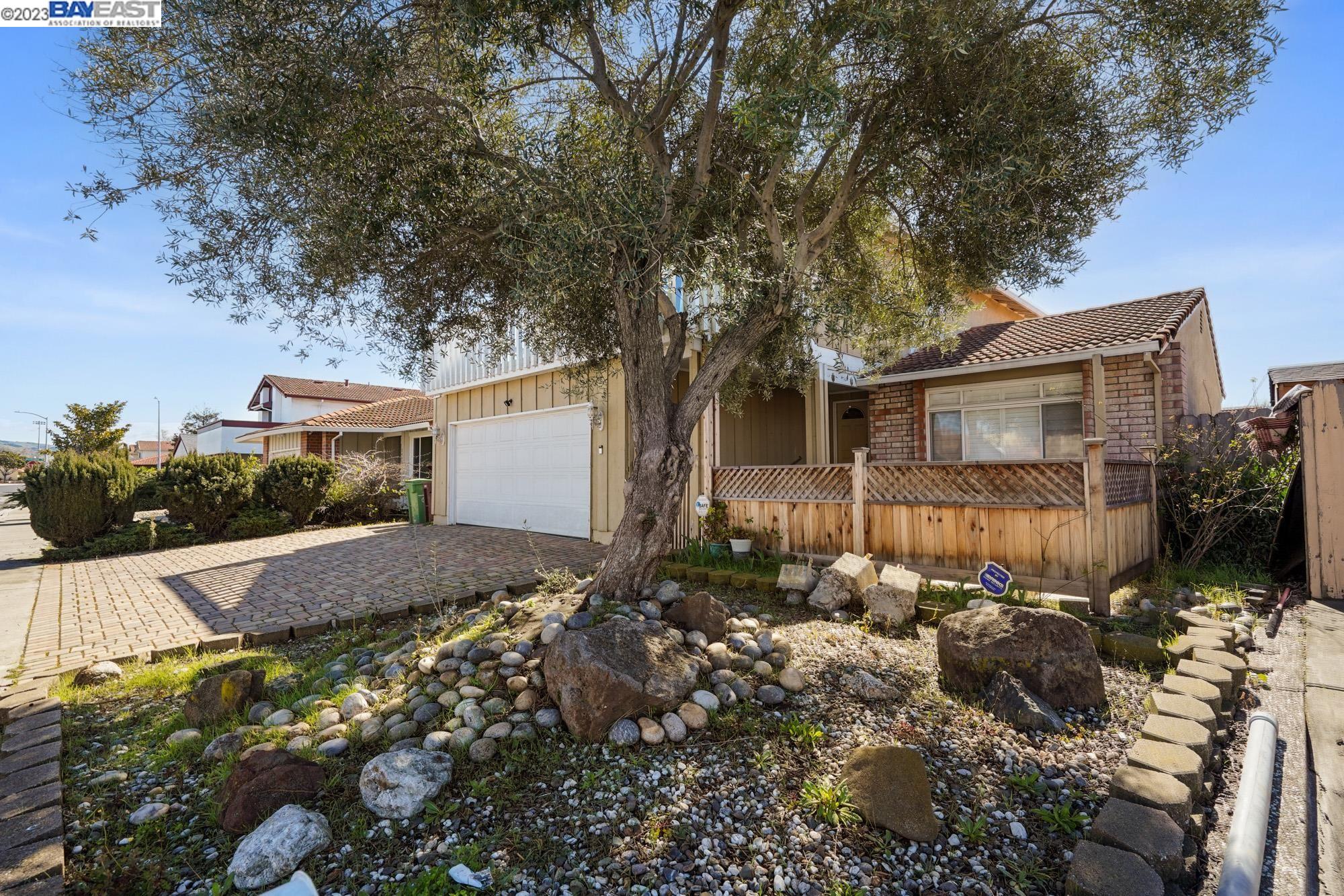 Detail Gallery Image 1 of 1 For 2490 Cabrillo Dr, Hayward,  CA 94545 - 4 Beds | 2/1 Baths