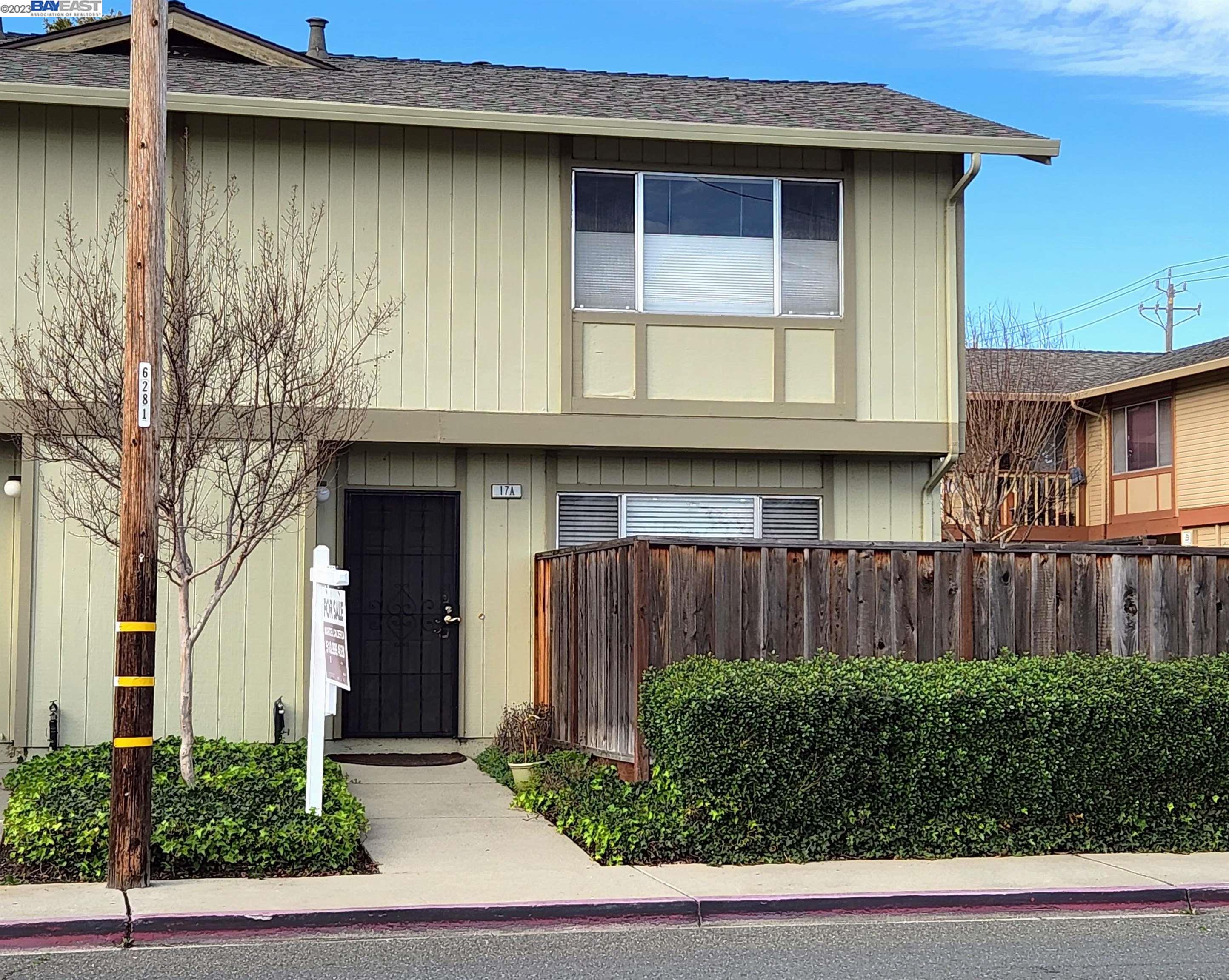 Detail Gallery Image 1 of 1 For 17 Paseo Grande a,  San Lorenzo,  CA 94580 - 2 Beds | 1/1 Baths