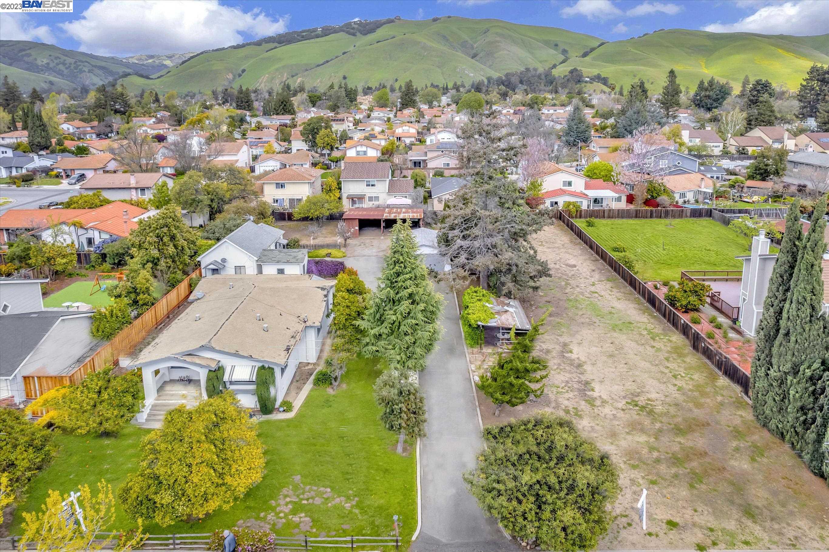 Detail Gallery Image 1 of 1 For 38860 Cherry Ln, Fremont,  CA 94536 - 5 Beds | 2 Baths