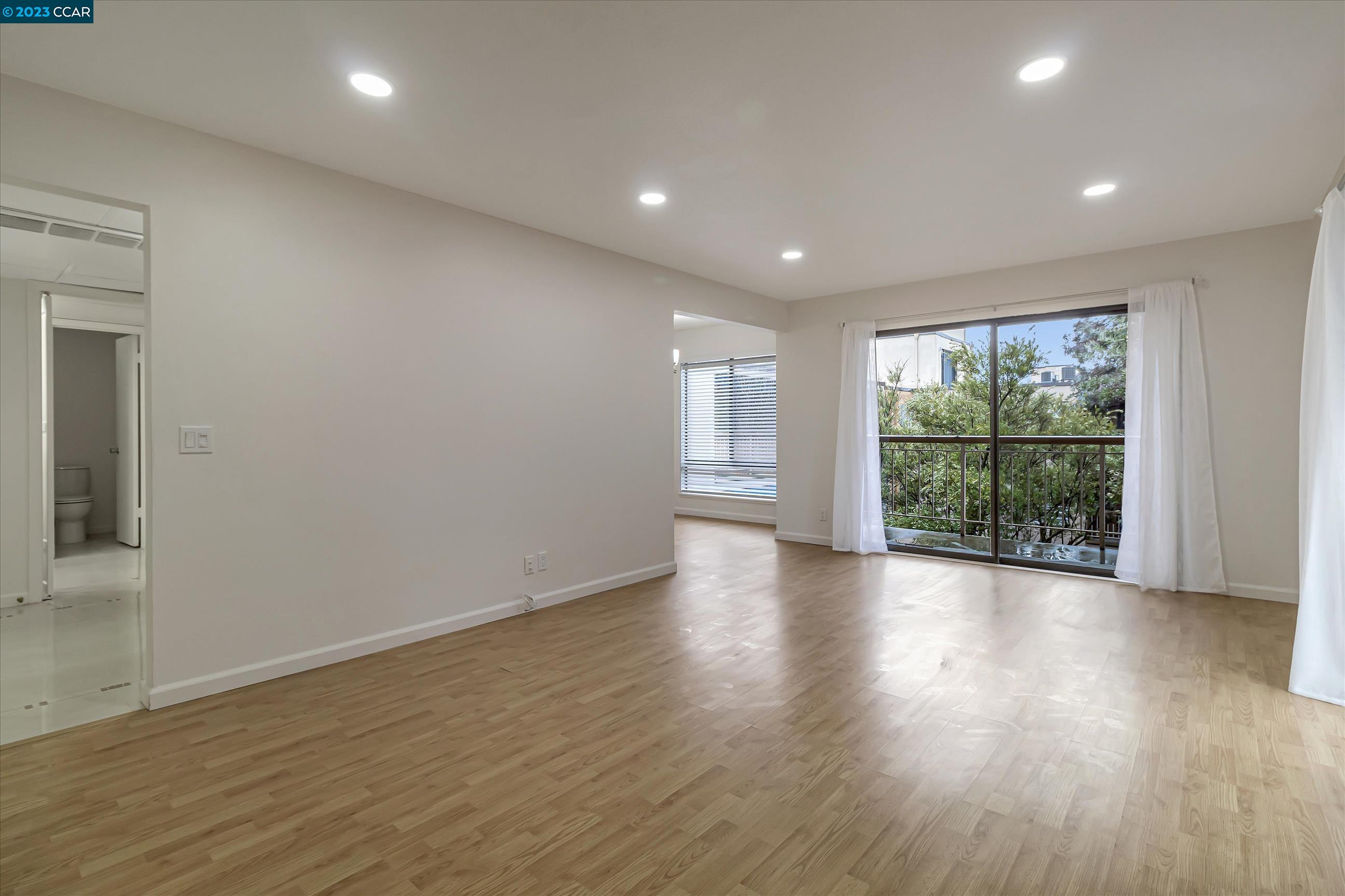 Photo #5: 41021247 Listing 