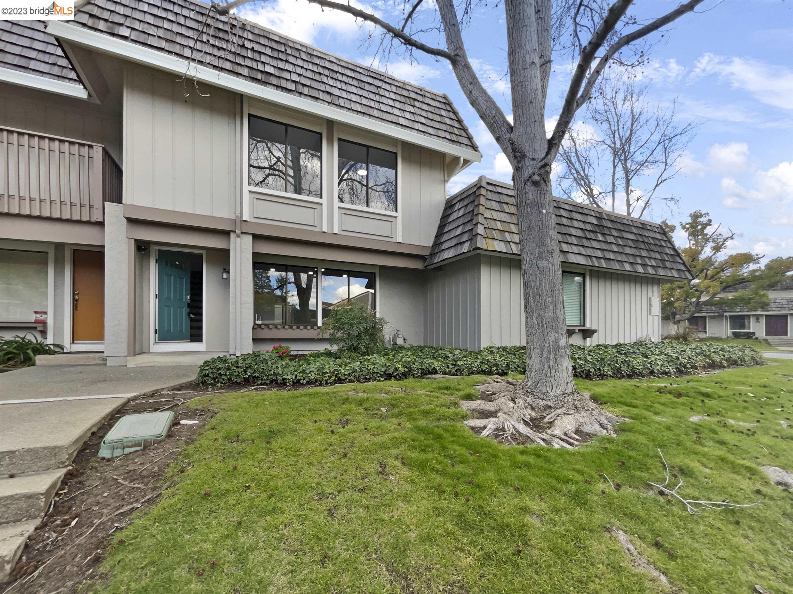 Detail Gallery Image 1 of 1 For 4728 Clear River Ct, San Jose,  CA 95136 - 4 Beds | 2/1 Baths