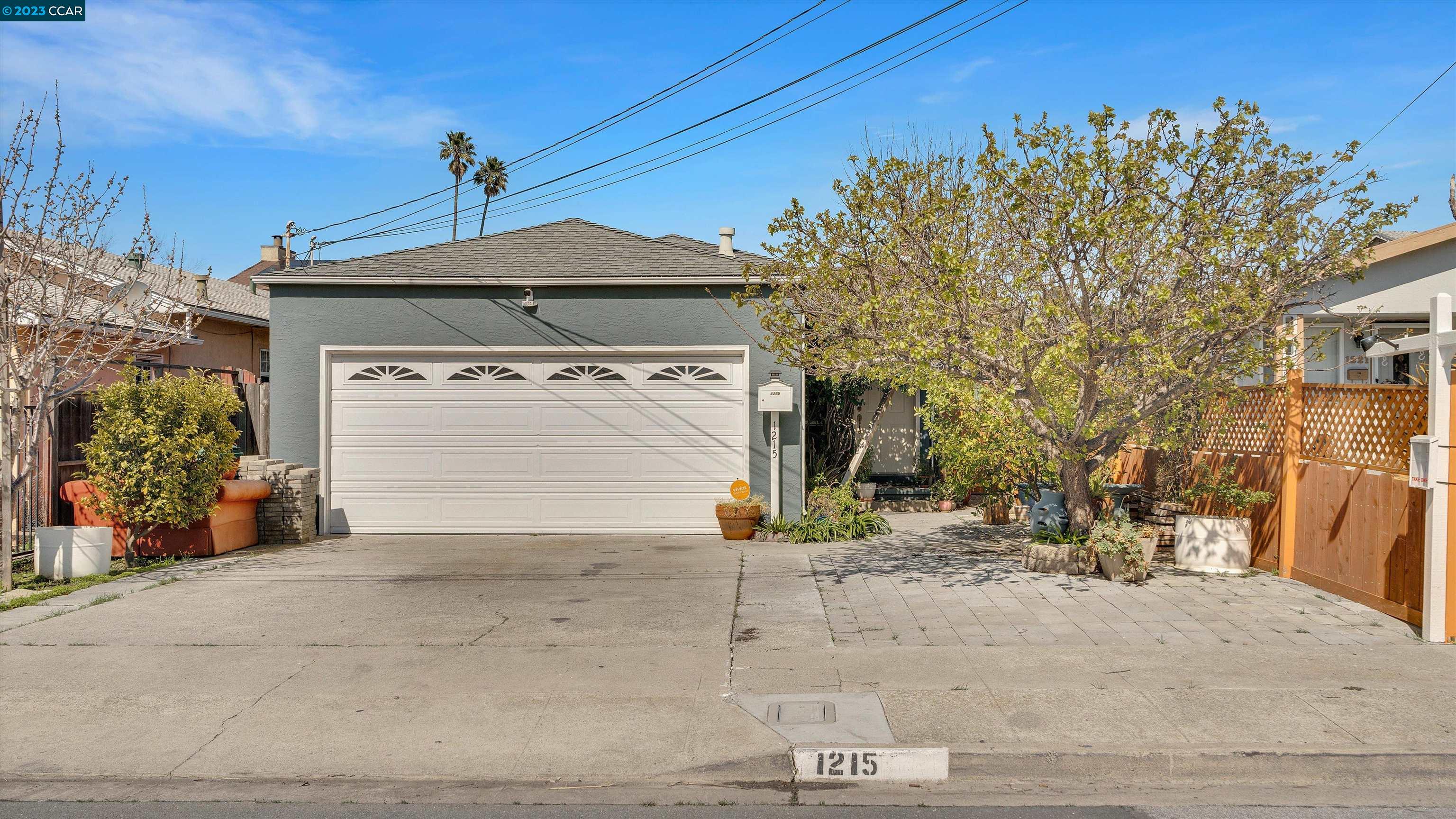 Detail Gallery Image 1 of 1 For 1215 Stonington Ave, San Pablo,  CA 94806 - 3 Beds | 2 Baths