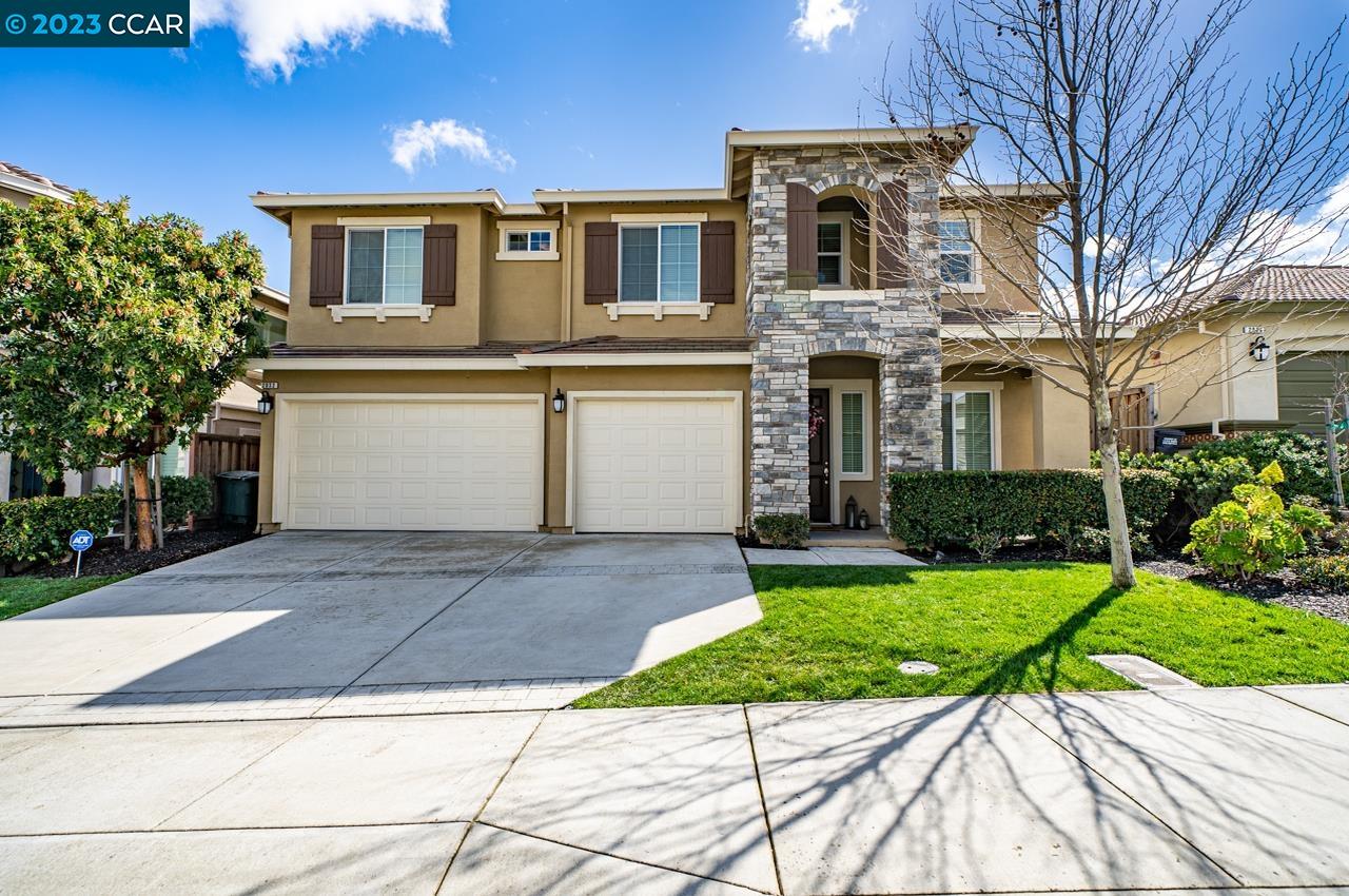 Detail Gallery Image 1 of 1 For 2032 Aragon Dr, Pittsburg,  CA 94565 - 5 Beds | 4 Baths