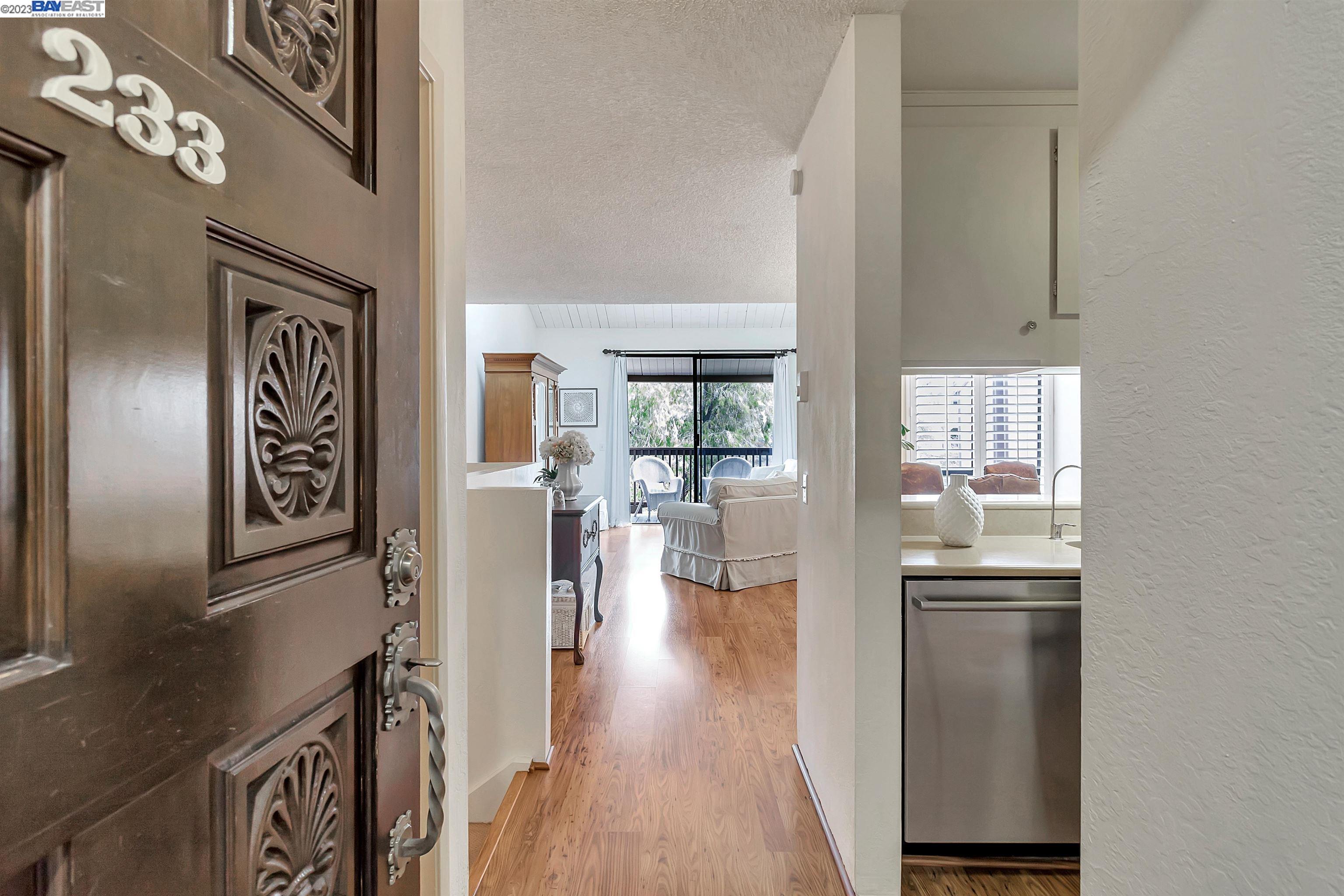 Photo #3: 41021352 Listing 