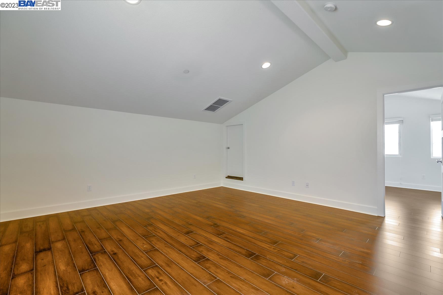 Detail Gallery Image 9 of 52 For 598 Ginkgo Ter, Fremont,  CA 94539 - 4 Beds | 3/1 Baths