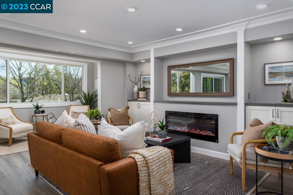 Detail Gallery Image 1 of 1 For 1232 Leisure Ln #2,  Walnut Creek,  CA 94595 - 2 Beds | 2 Baths