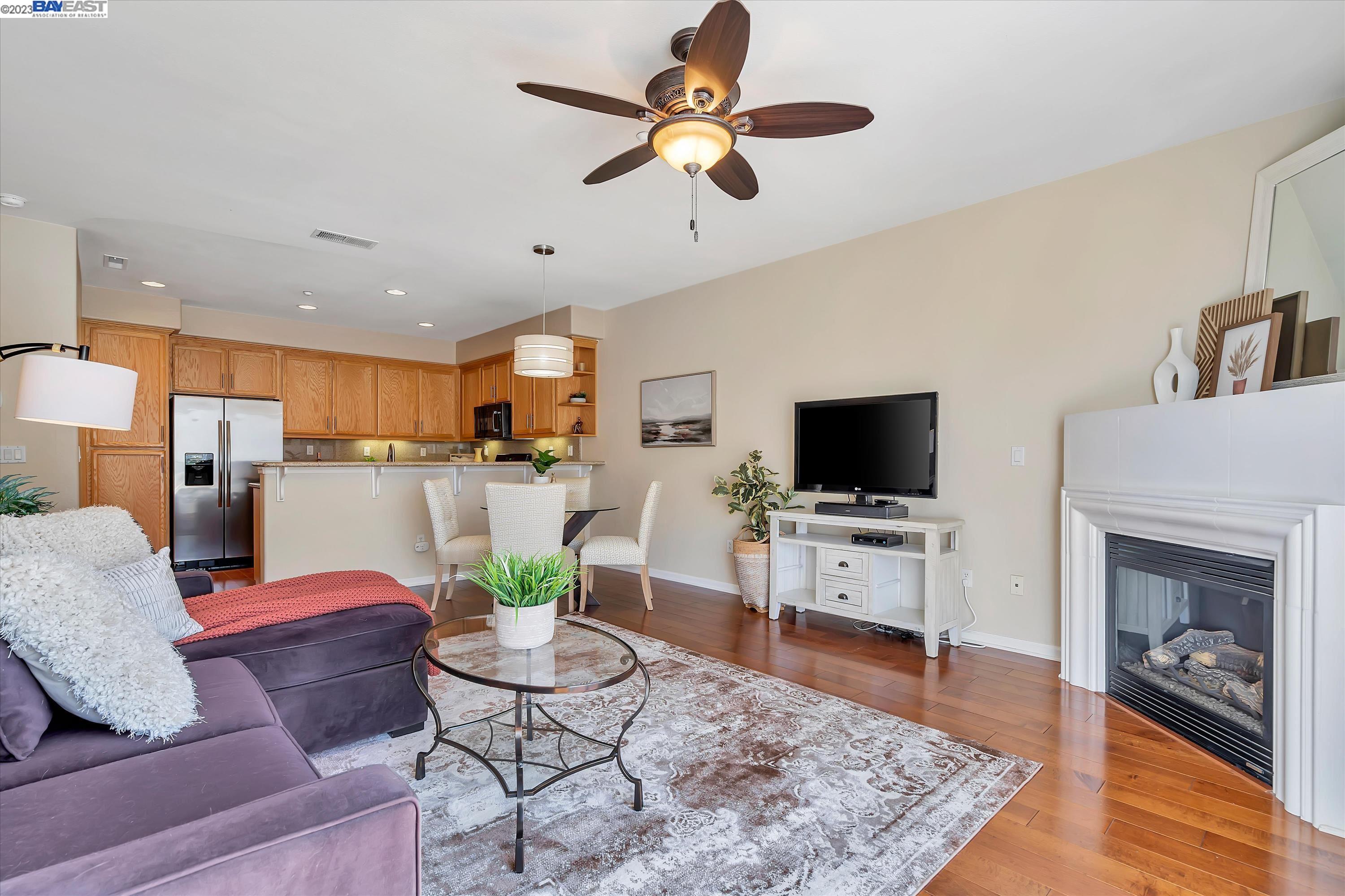 Photo #2: 41022108 Listing 