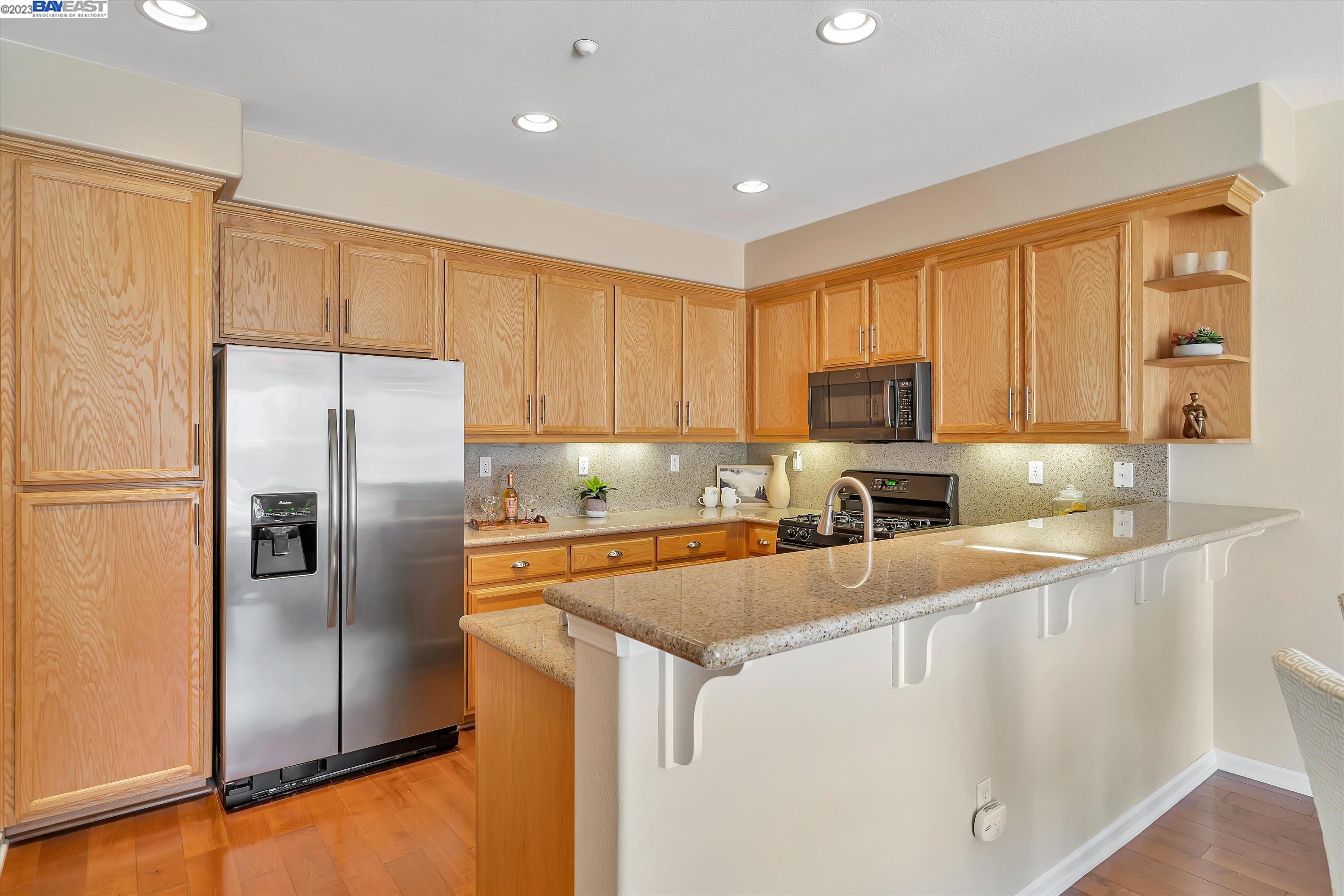 Photo #5: 41022108 Listing 