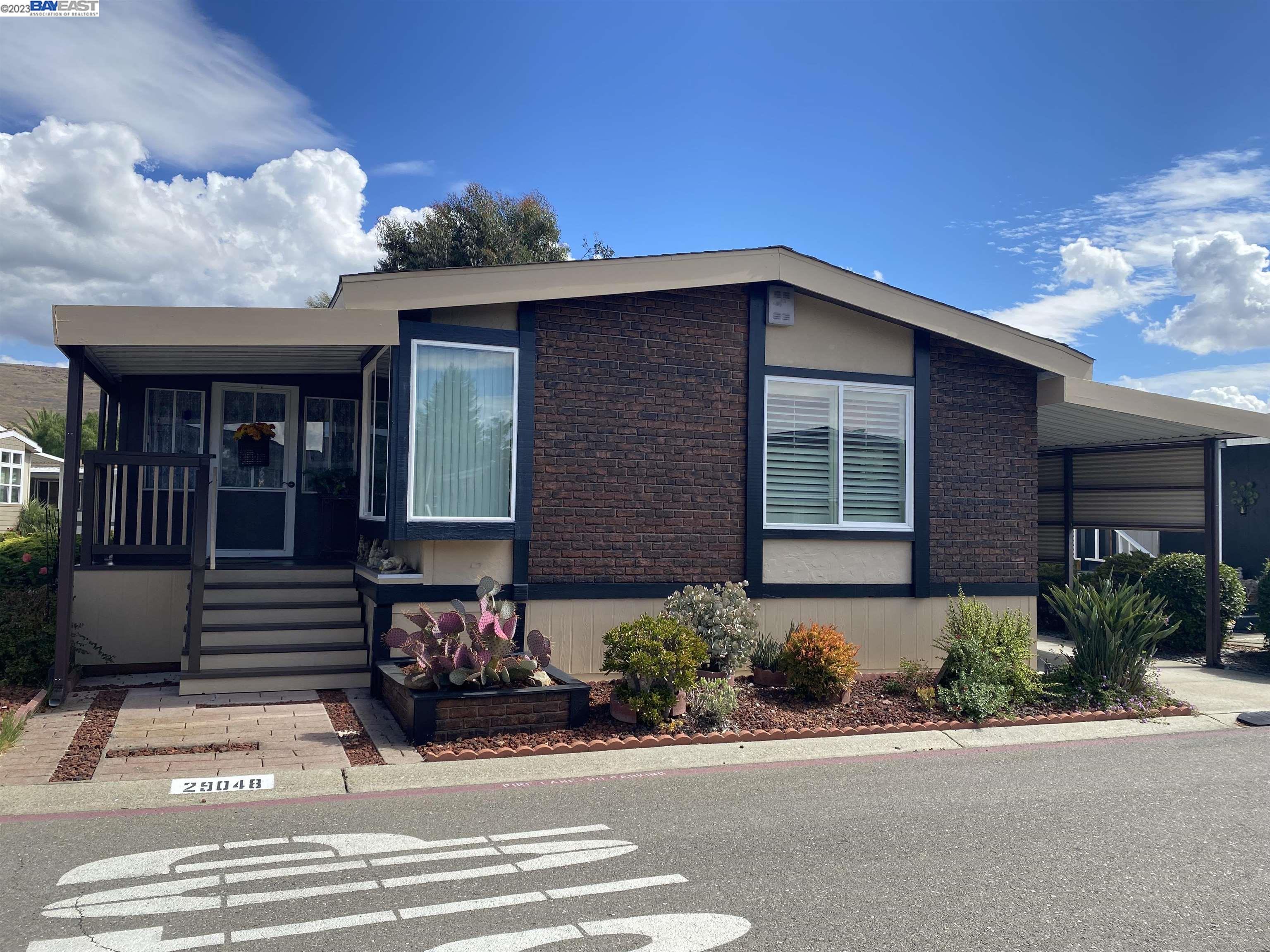 Detail Gallery Image 1 of 1 For 29048 Mendez Rd., Hayward,  CA 94544 - 2 Beds | 2 Baths