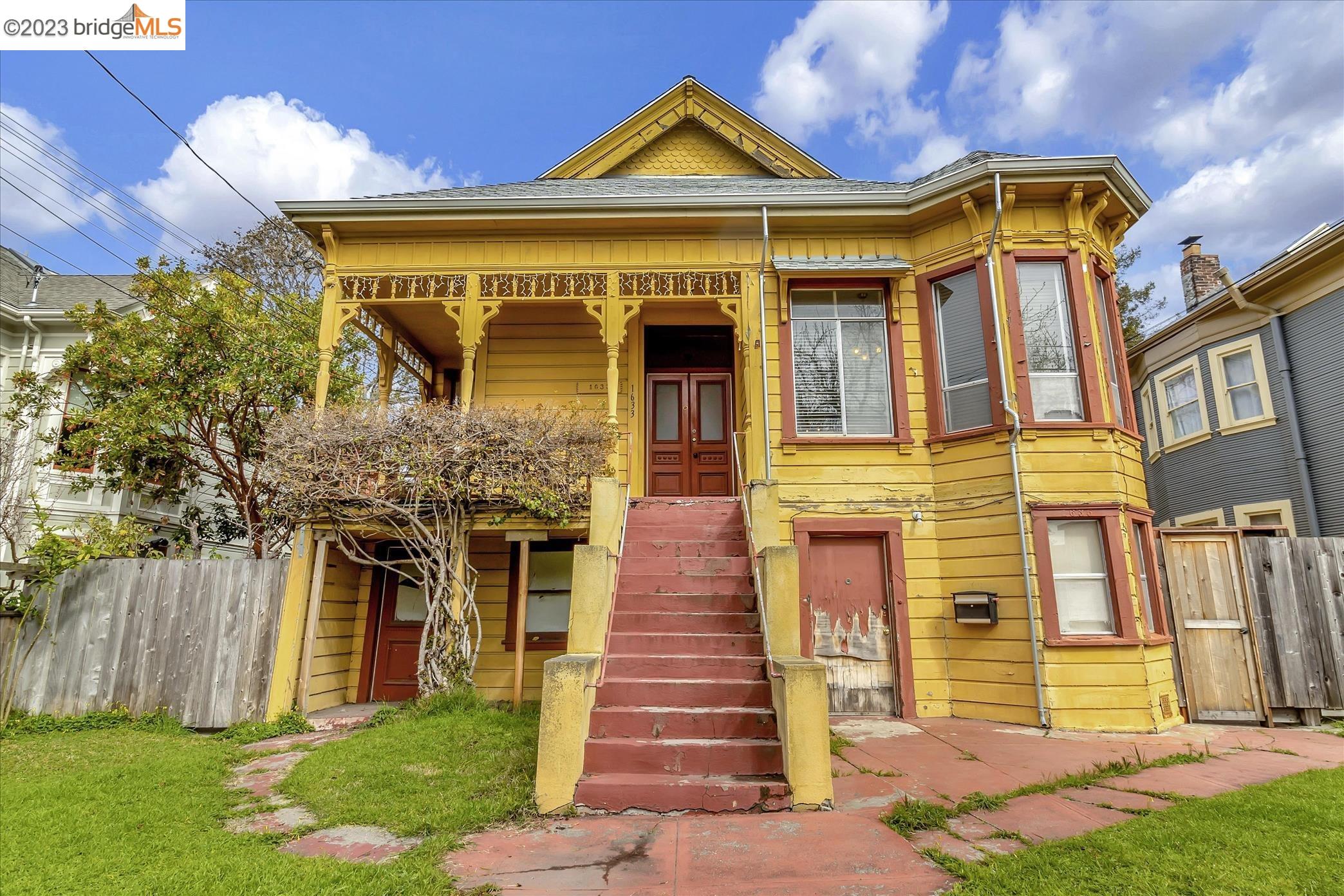 Detail Gallery Image 1 of 1 For 1633 Harmon St, Berkeley,  CA 94703 - 3 Beds | 1/1 Baths