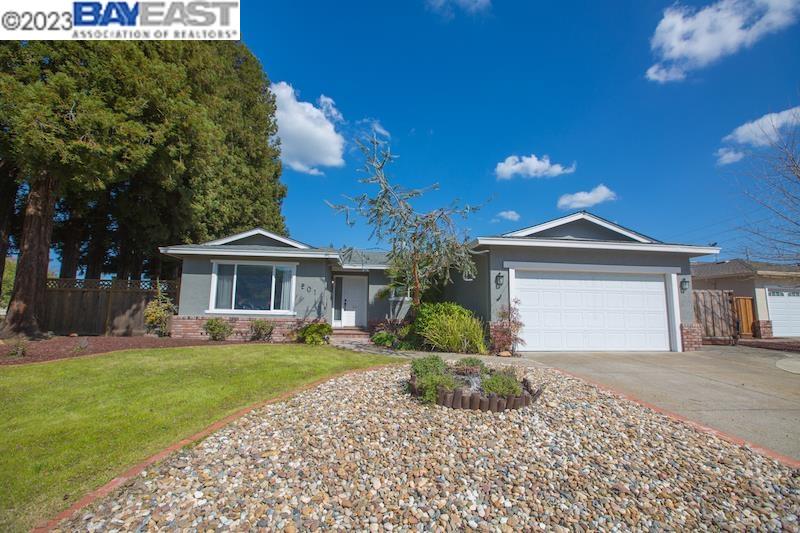 Detail Gallery Image 1 of 1 For 201 Crestwood Place, San Ramon,  CA 94583-3301 - 3 Beds | 2 Baths