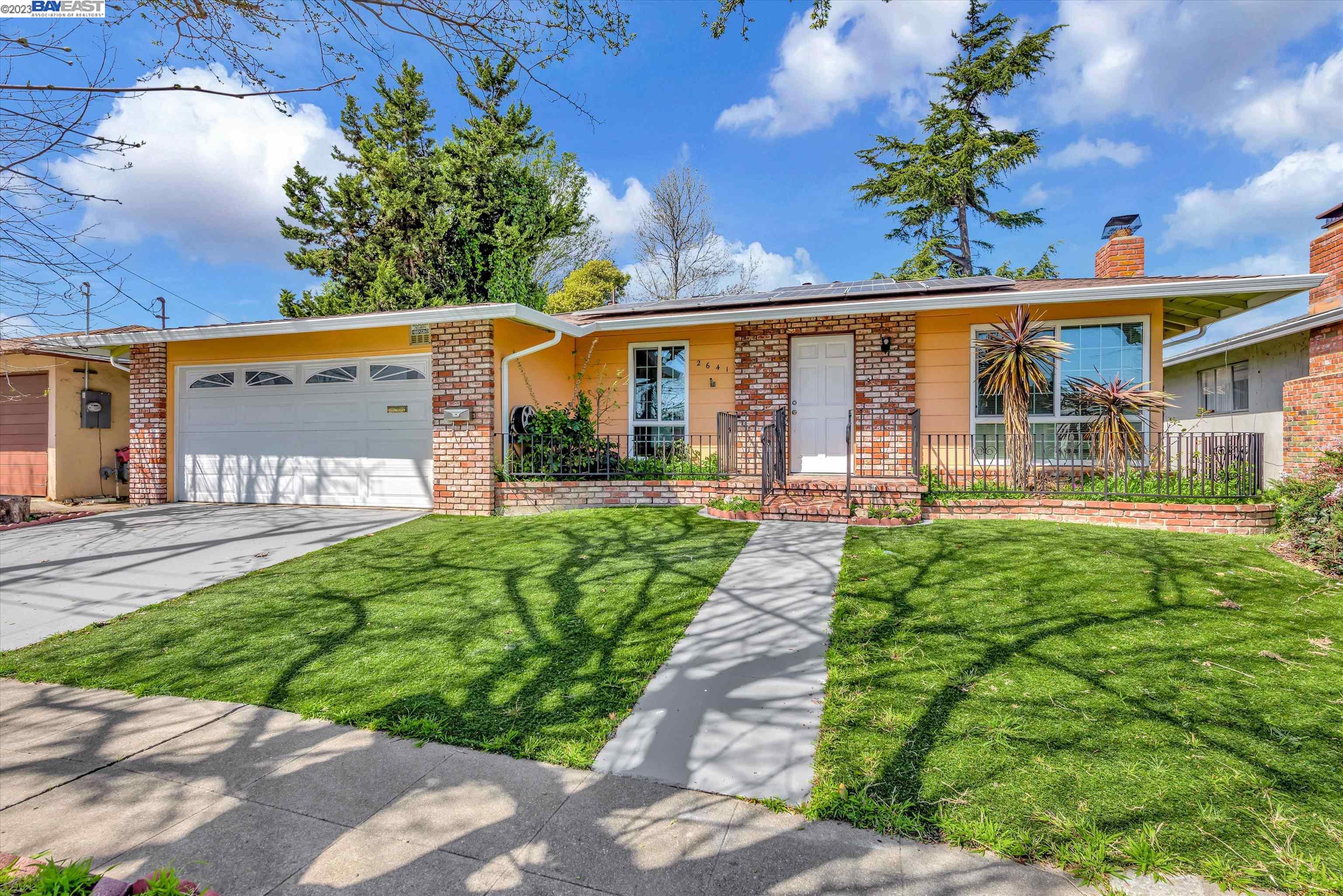 Detail Gallery Image 1 of 1 For 2641 Hawthorne Ave, Hayward,  CA 94545 - 3 Beds | 2 Baths