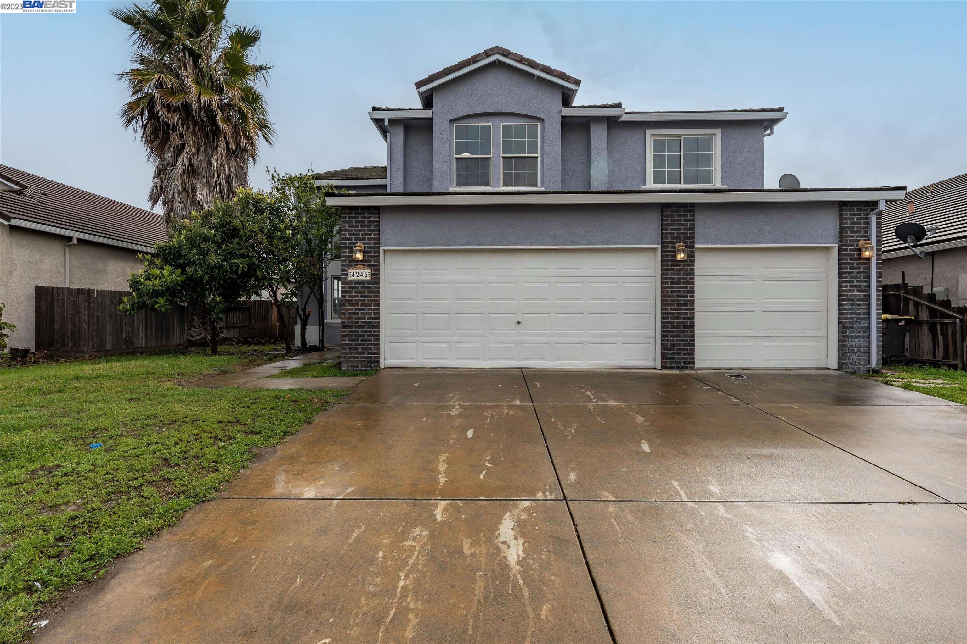 Detail Gallery Image 1 of 1 For 4246 Blake Cir, Stockton,  CA 95206 - 5 Beds | 3 Baths