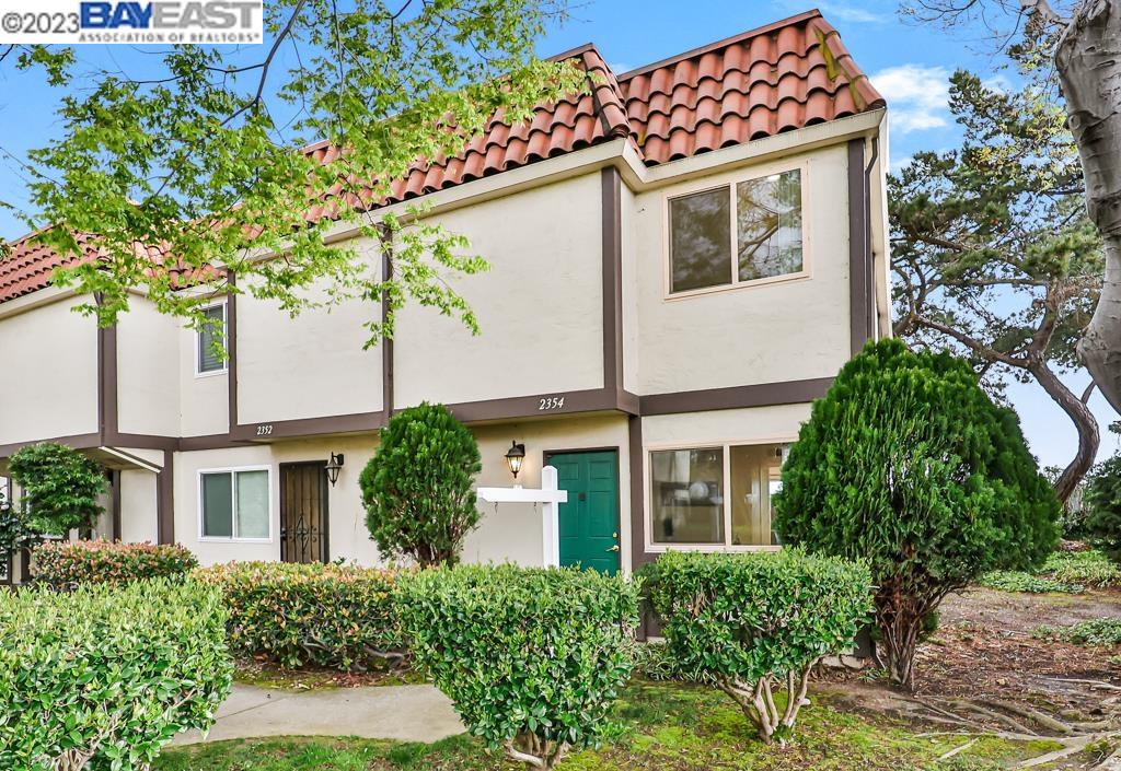 Detail Gallery Image 1 of 1 For 2354 Belvedere Ave, San Leandro,  CA 94577 - 2 Beds | 1/1 Baths