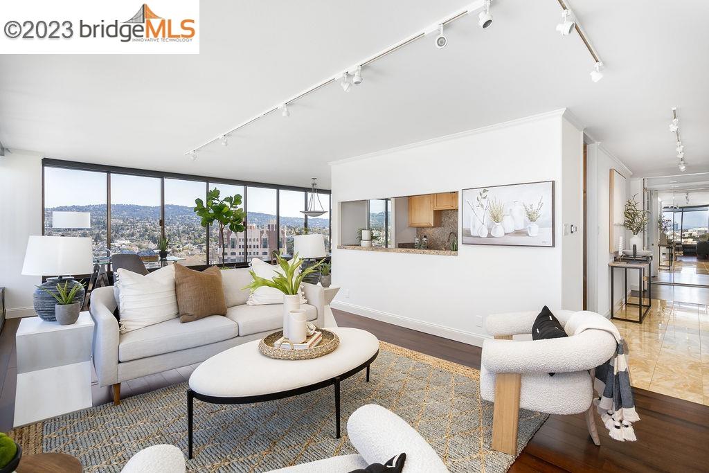 Detail Gallery Image 1 of 1 For 565 Bellevue Ave #1606,  Oakland,  CA 94610 - 2 Beds | 2 Baths