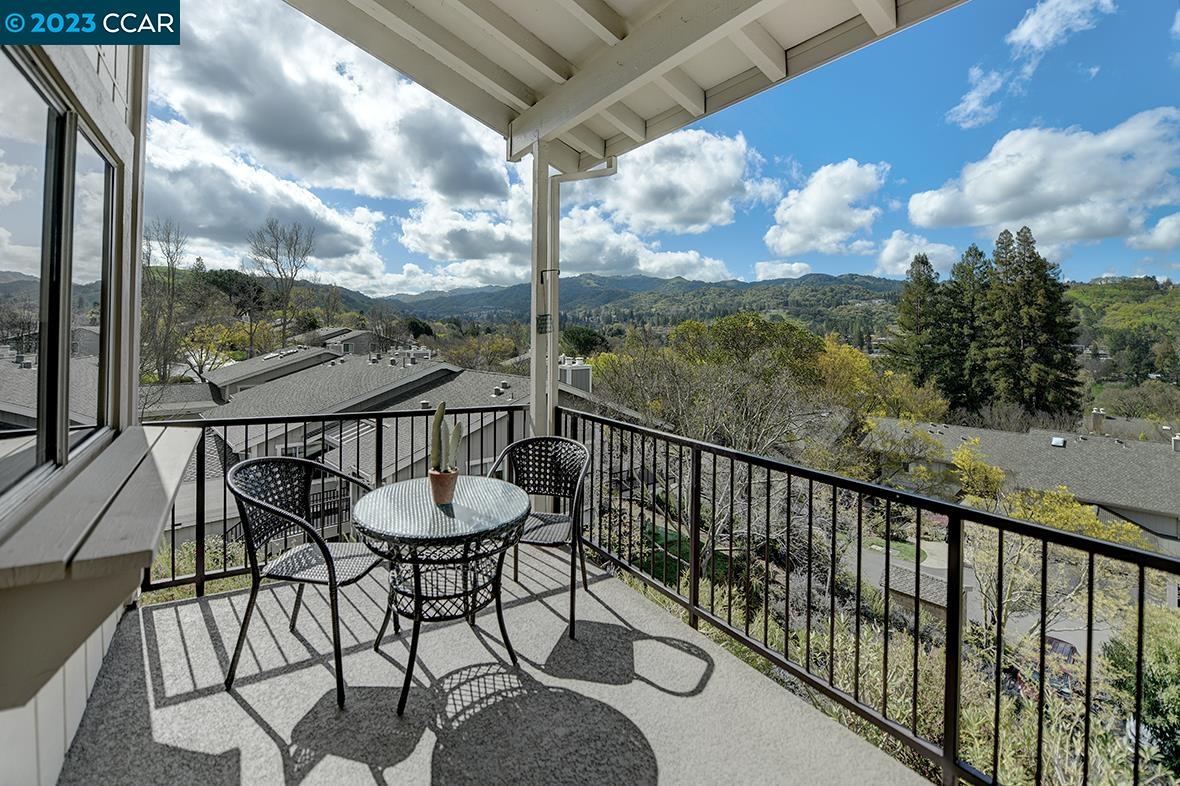 Detail Gallery Image 1 of 1 For 2140 Cactus Ct #1,  Walnut Creek,  CA 94595 - 2 Beds | 2 Baths