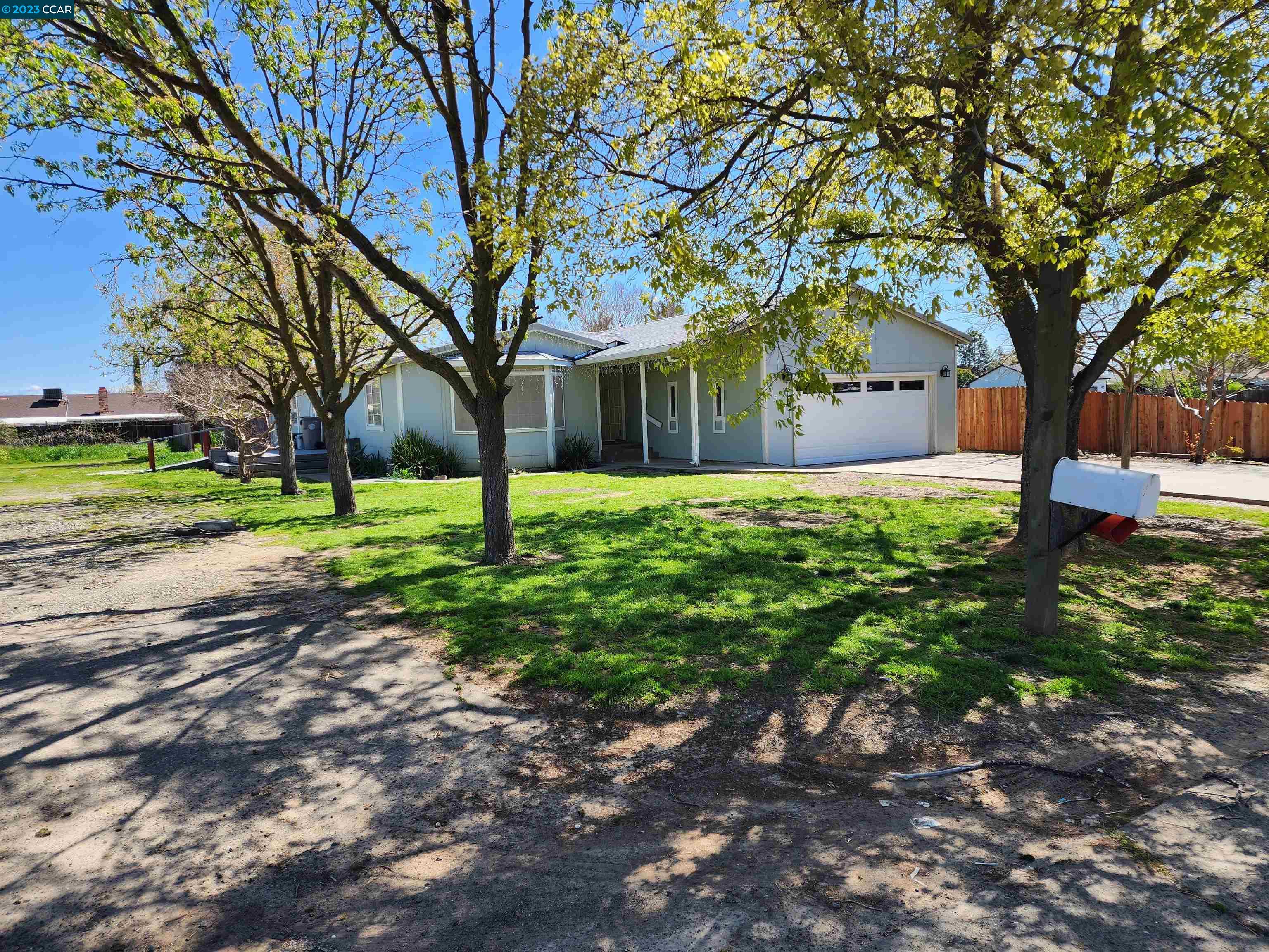 Detail Gallery Image 1 of 1 For 4520 Austin St, Sacramento,  CA 95838 - 3 Beds | 3 Baths