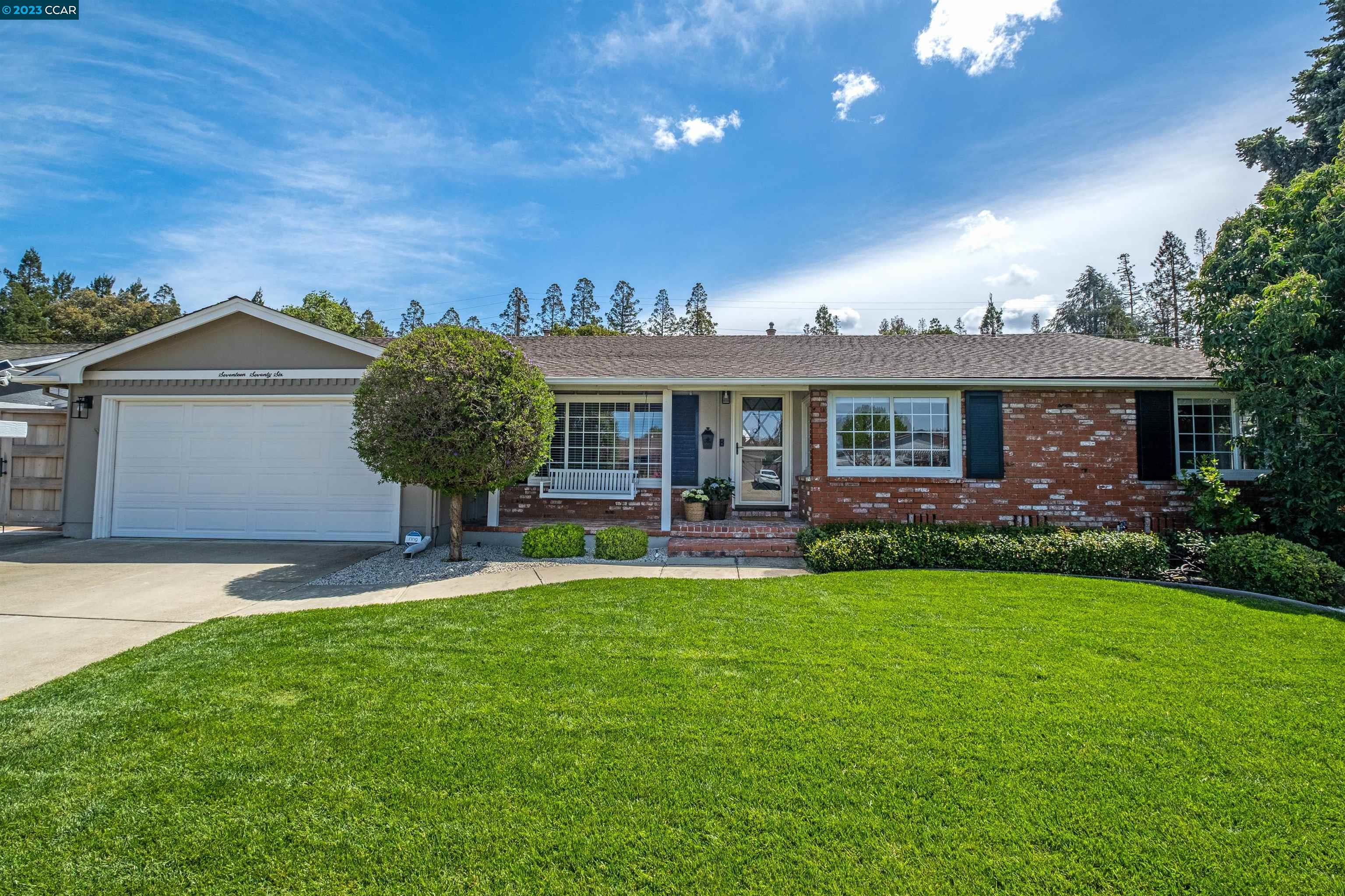 Detail Gallery Image 1 of 1 For 1776 Thornwood Dr, Concord,  CA 94521 - 3 Beds | 2 Baths