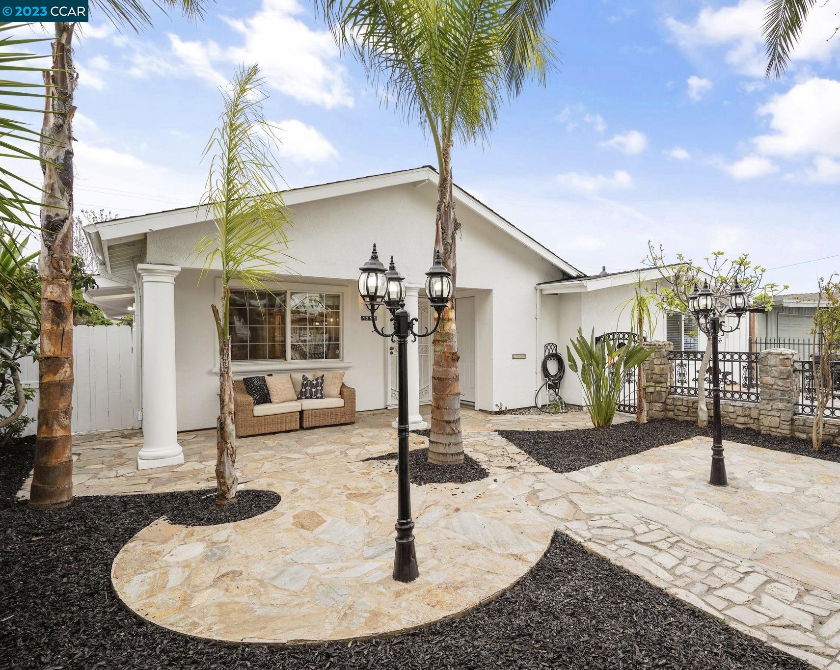 Detail Gallery Image 1 of 1 For 1354 S King Rd, San Jose,  CA 95122 - 5 Beds | 4 Baths