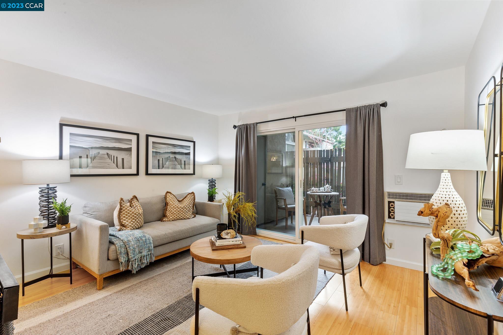Photo #2: 41023638 Listing 