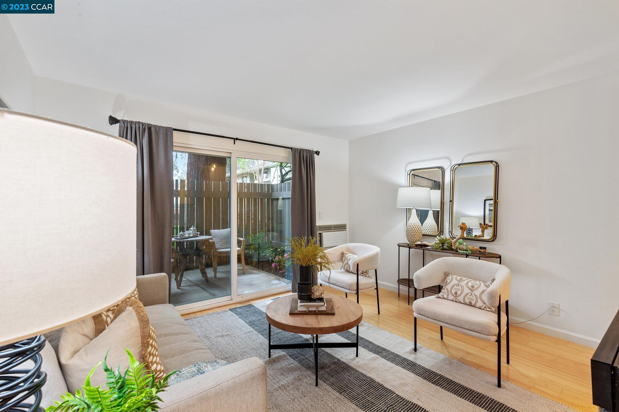 Photo #3: 41023638 Listing 
