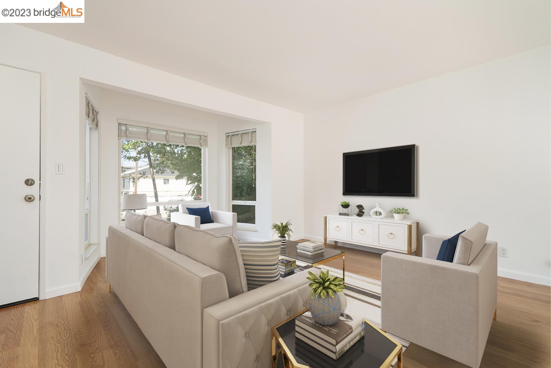 Detail Gallery Image 1 of 1 For 214 Alden St, Redwood City,  CA 94063 - 2 Beds | 1/1 Baths