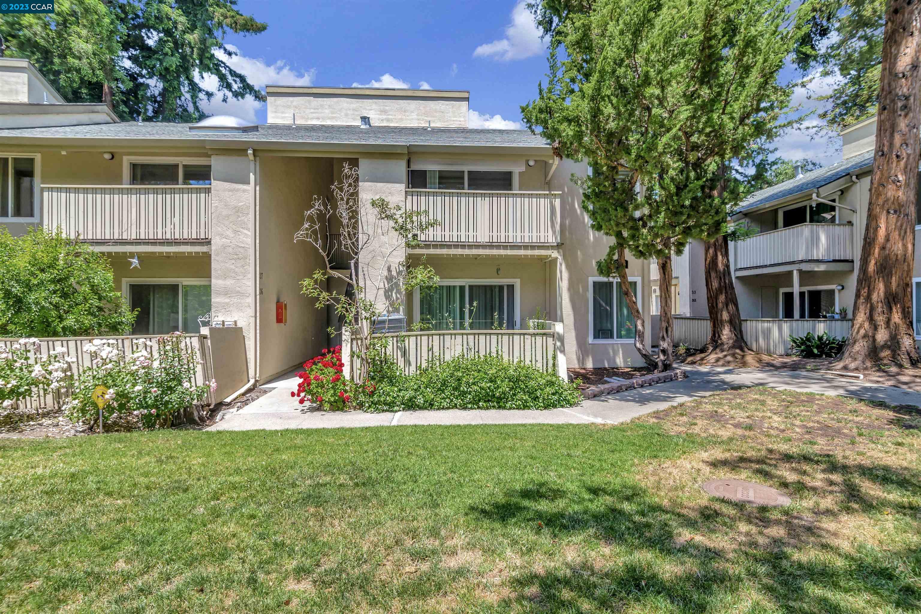 MLS: 41024421 Condo For Sale