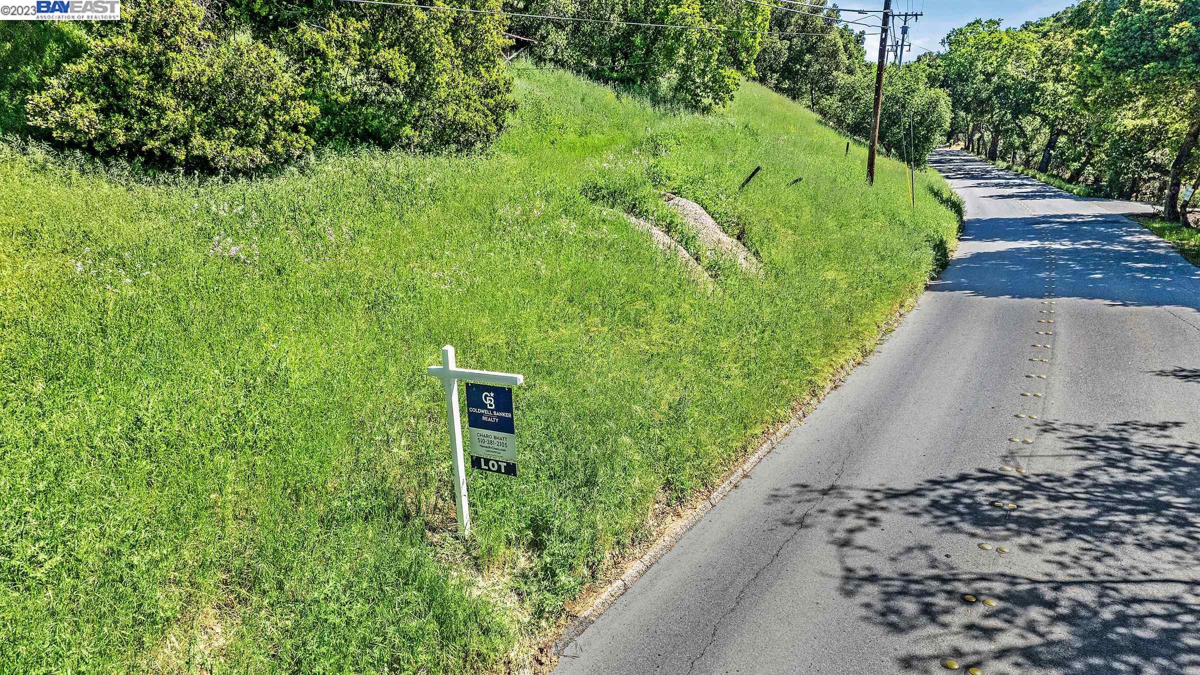 Detail Gallery Image 1 of 1 For 0 Jefferson Ave., Woodside,  CA 94062 - – Beds | – Baths