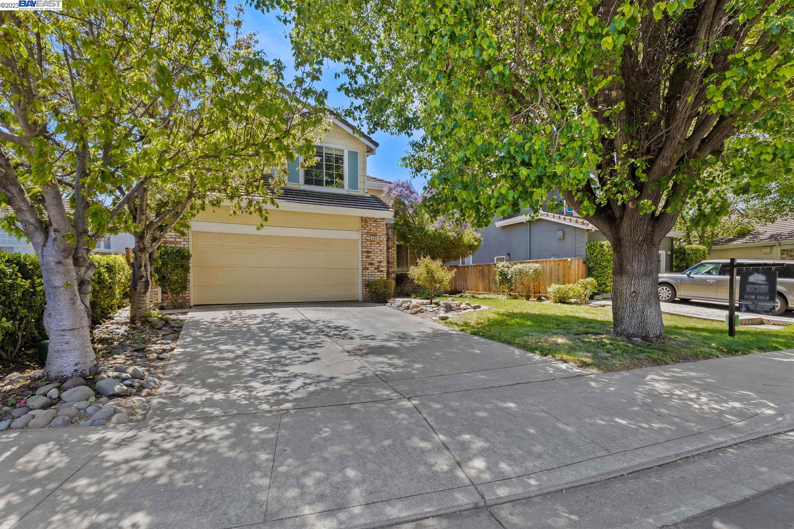 Detail Gallery Image 1 of 1 For 550 Sir Lancelot Dr, Tracy,  CA 95376 - 3 Beds | 2/1 Baths