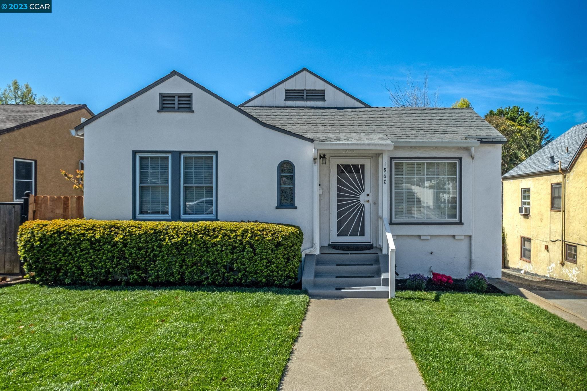 Detail Gallery Image 1 of 1 For 1960 Pacheco Blvd, Martinez,  CA 94553 - 2 Beds | 1 Baths