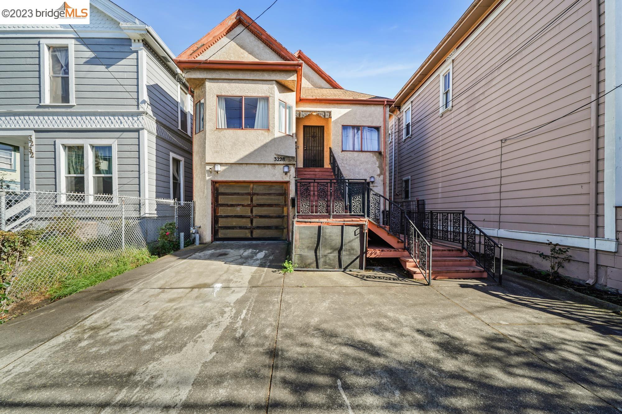 3228 Magnolia St, Oakland, California 94608, 4 Bedrooms Bedrooms, 9 Rooms Rooms,3 BathroomsBathrooms,Residential,For Sale,3228 Magnolia St,41025222