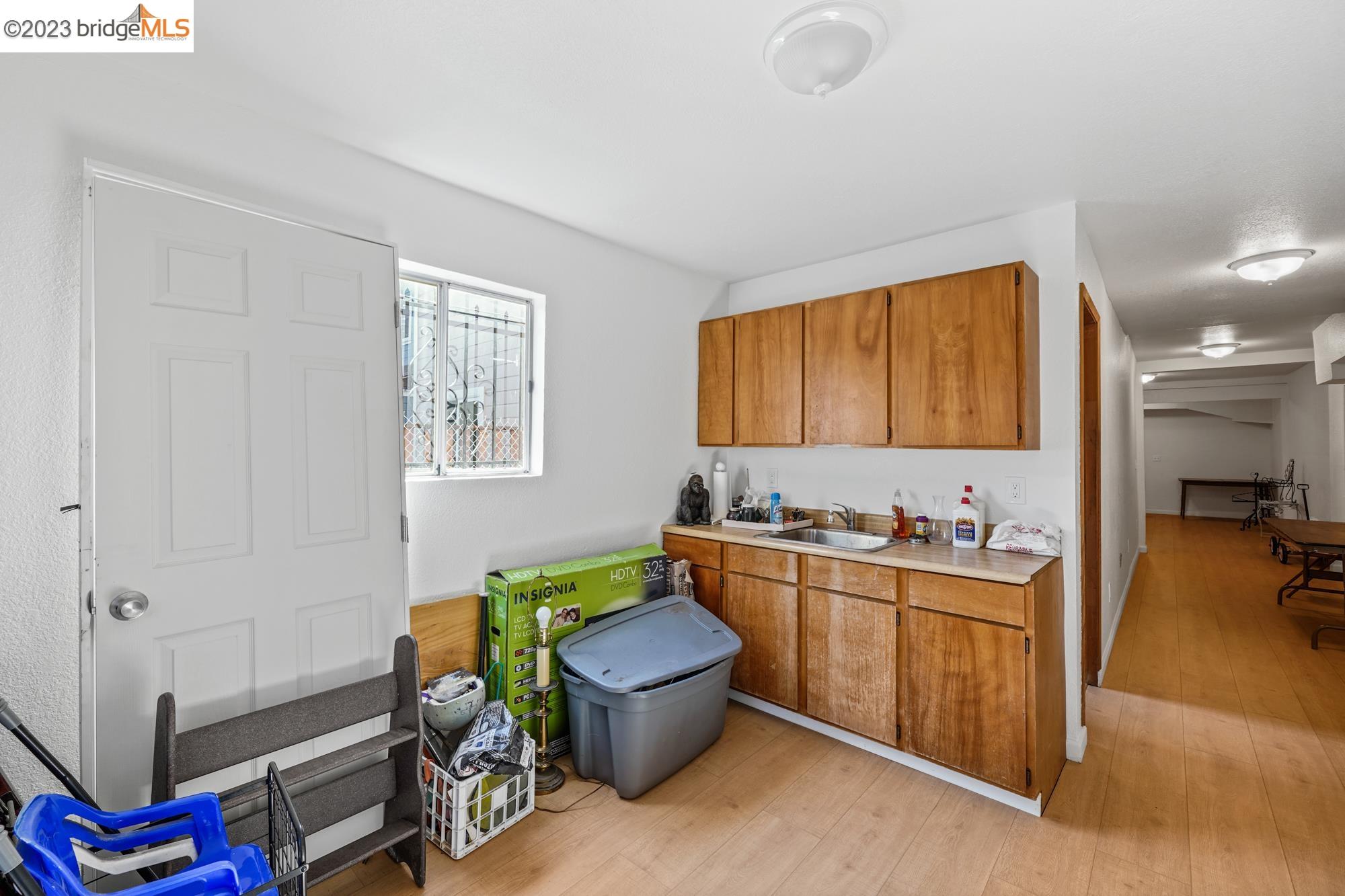 3228 Magnolia St, Oakland, California 94608, 4 Bedrooms Bedrooms, 9 Rooms Rooms,3 BathroomsBathrooms,Residential,For Sale,3228 Magnolia St,41025222
