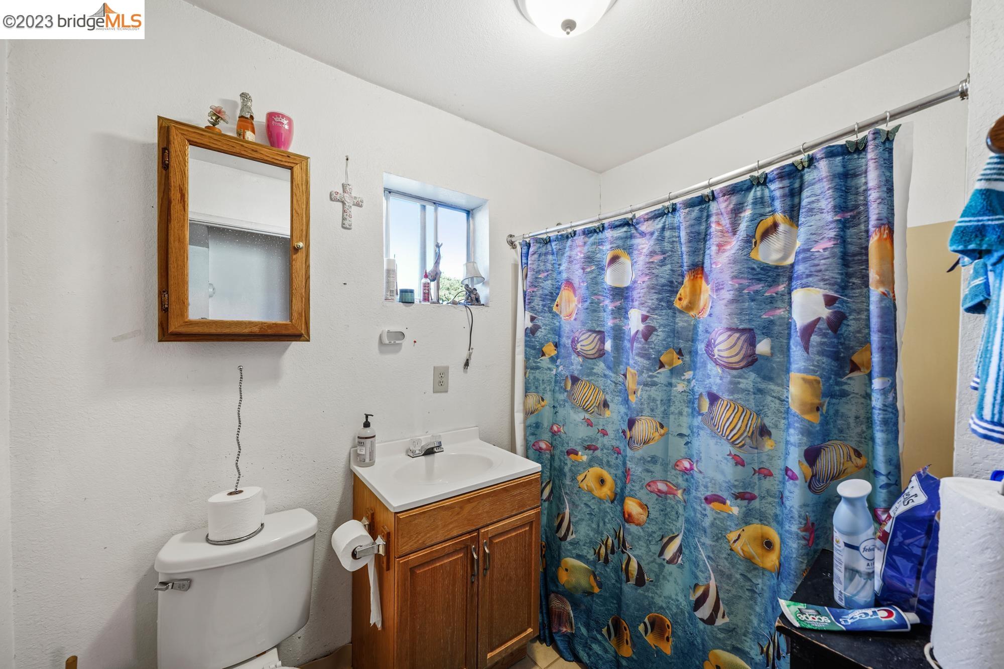3228 Magnolia St, Oakland, California 94608, 4 Bedrooms Bedrooms, 9 Rooms Rooms,3 BathroomsBathrooms,Residential,For Sale,3228 Magnolia St,41025222