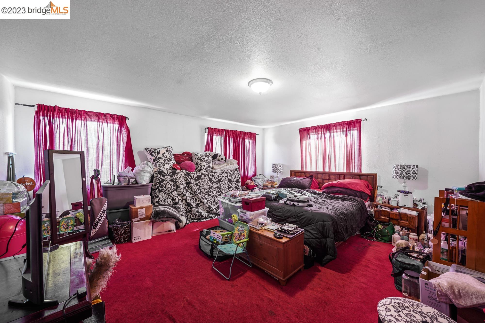 3228 Magnolia St, Oakland, California 94608, 4 Bedrooms Bedrooms, 9 Rooms Rooms,3 BathroomsBathrooms,Residential,For Sale,3228 Magnolia St,41025222