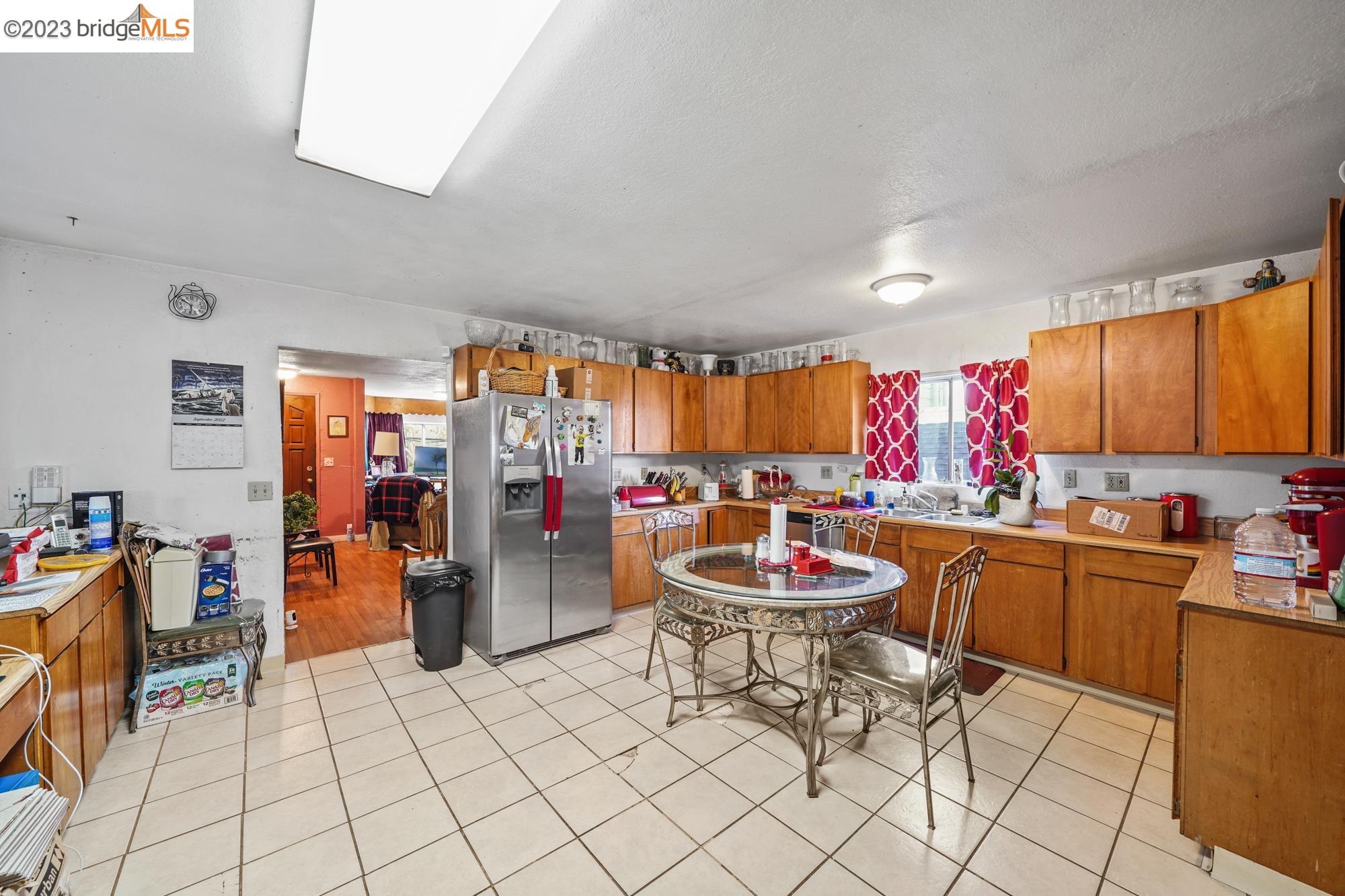 3228 Magnolia St, Oakland, California 94608, 4 Bedrooms Bedrooms, 9 Rooms Rooms,3 BathroomsBathrooms,Residential,For Sale,3228 Magnolia St,41025222