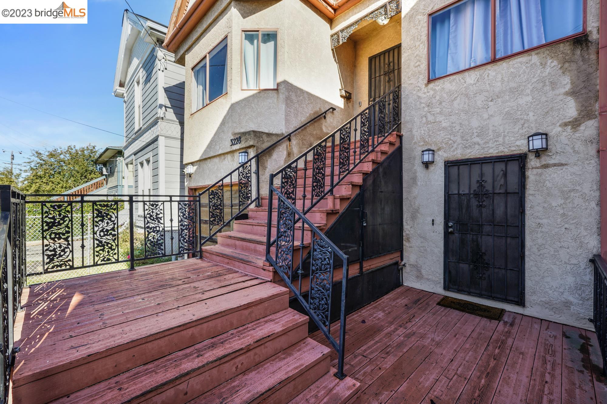 3228 Magnolia St, Oakland, California 94608, 4 Bedrooms Bedrooms, 9 Rooms Rooms,3 BathroomsBathrooms,Residential,For Sale,3228 Magnolia St,41025222