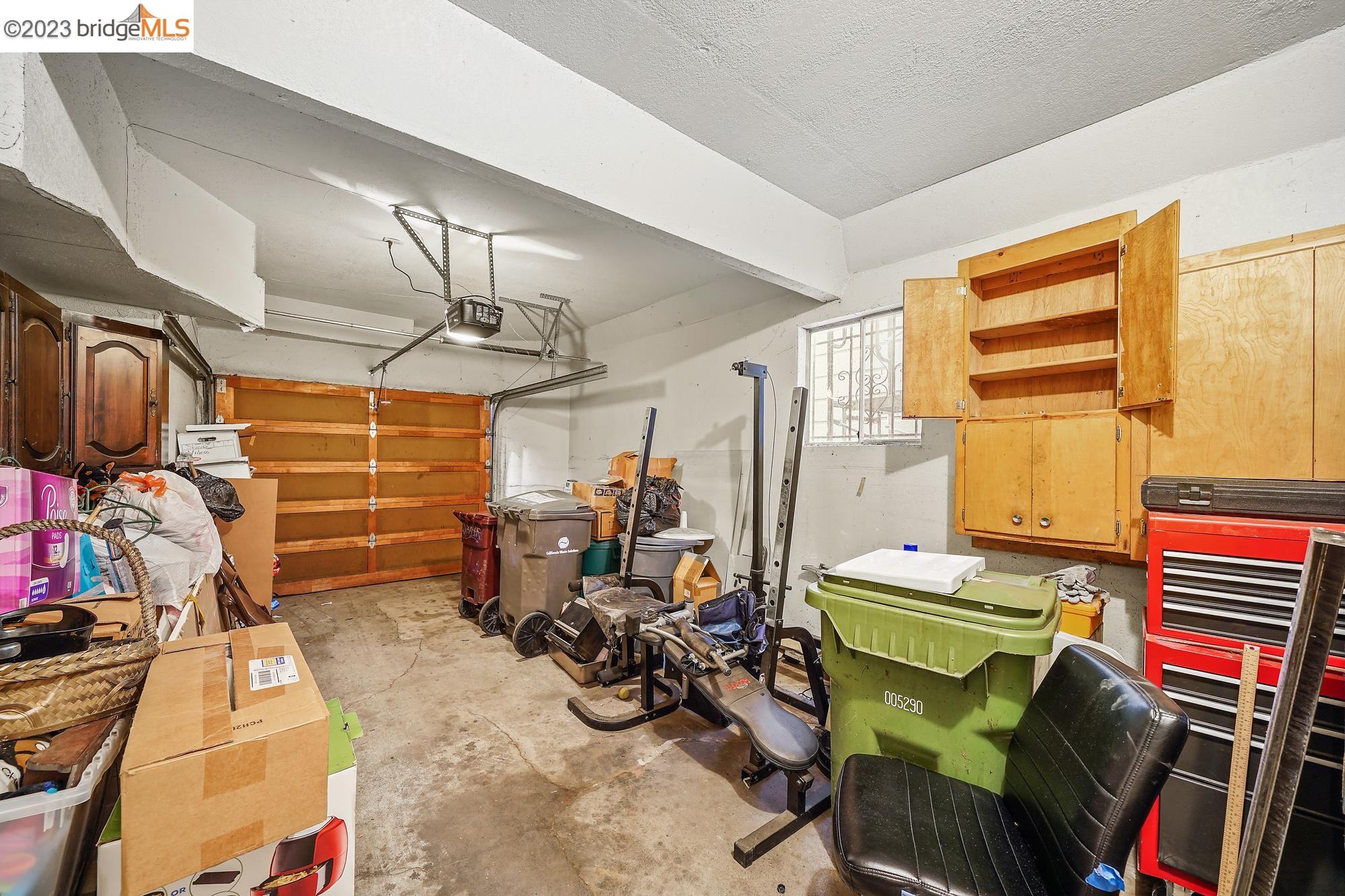 3228 Magnolia St, Oakland, California 94608, 4 Bedrooms Bedrooms, 9 Rooms Rooms,3 BathroomsBathrooms,Residential,For Sale,3228 Magnolia St,41025222