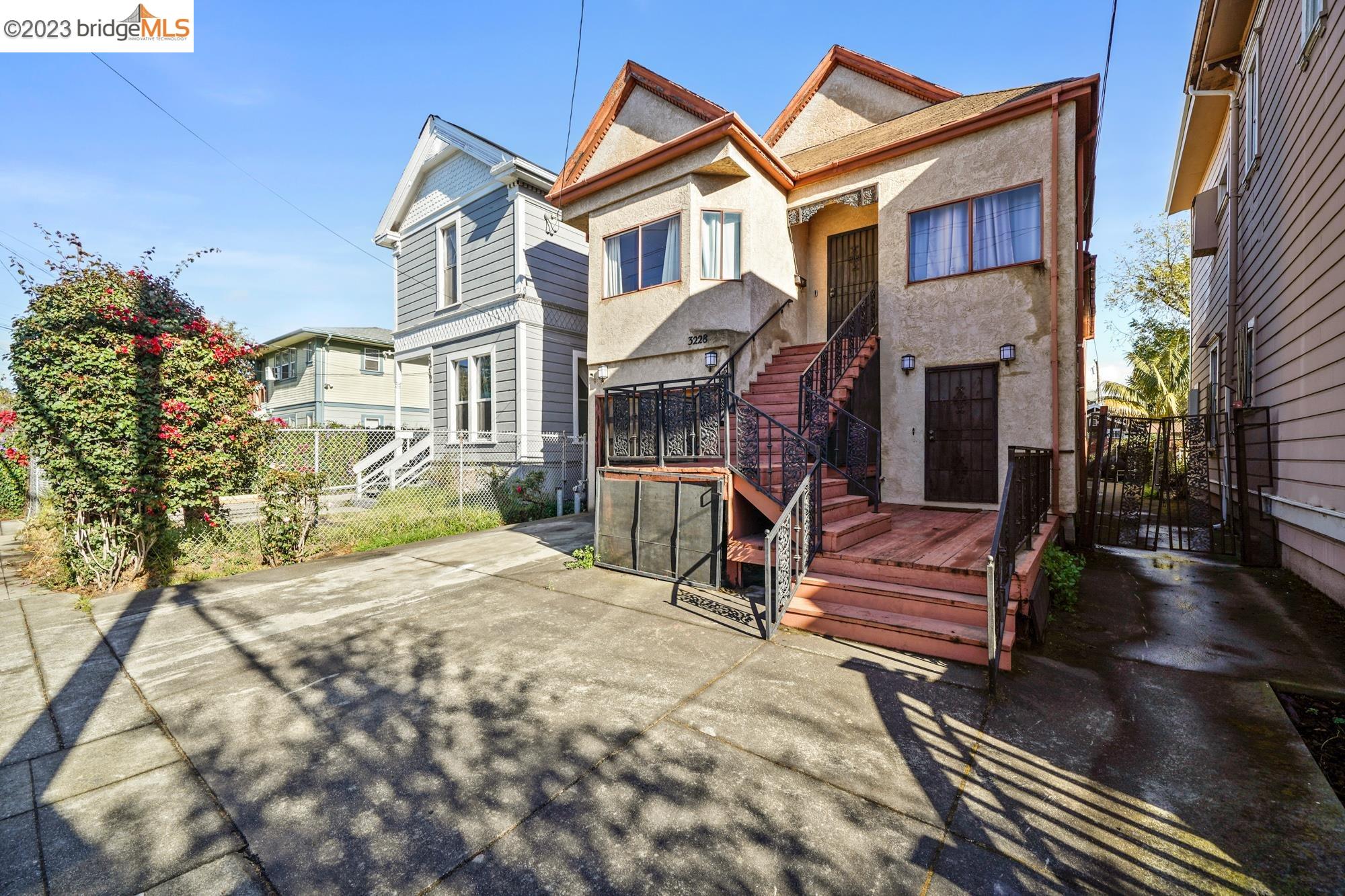 3228 Magnolia St, Oakland, California 94608, 4 Bedrooms Bedrooms, 9 Rooms Rooms,3 BathroomsBathrooms,Residential,For Sale,3228 Magnolia St,41025222