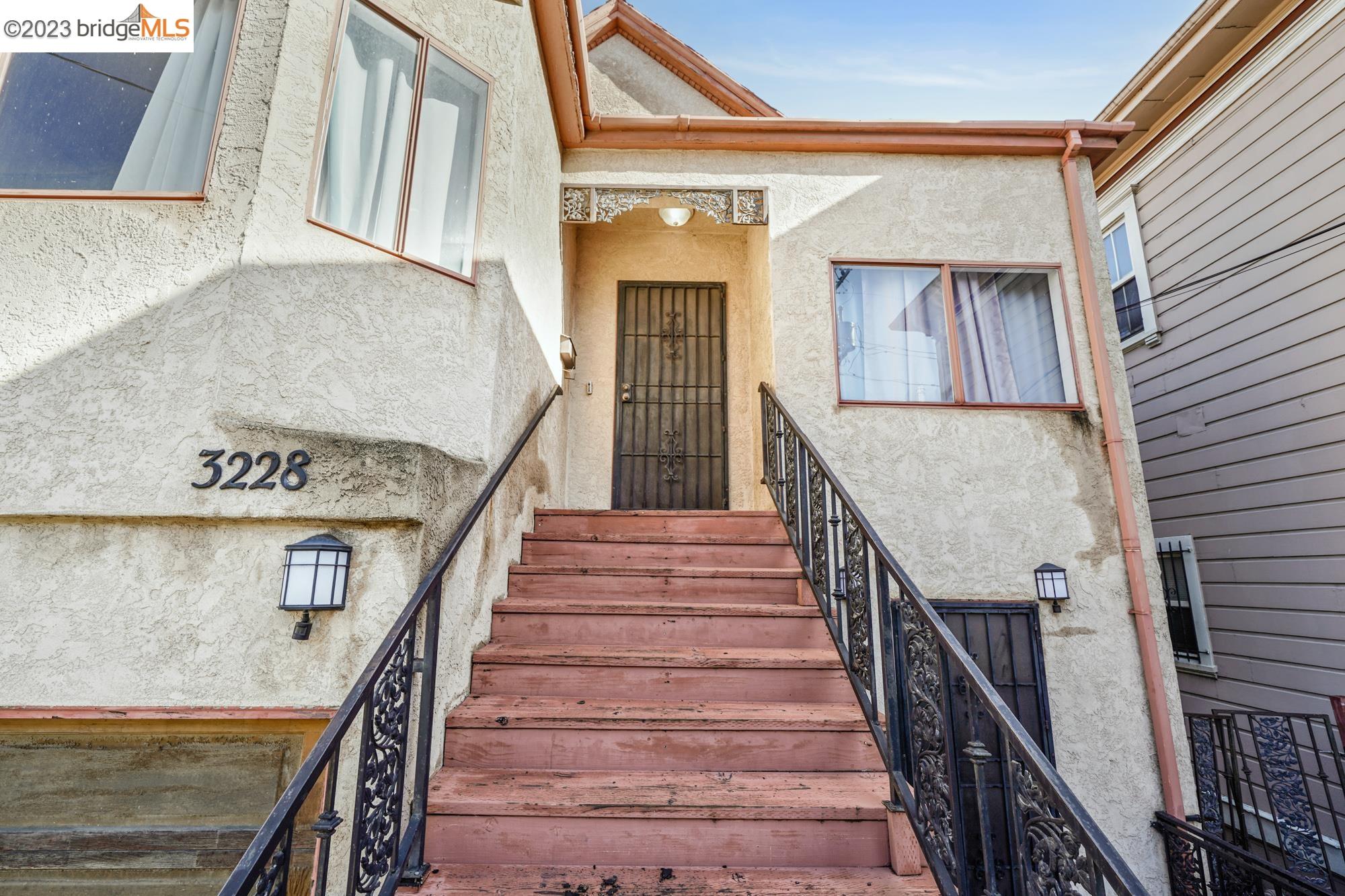 3228 Magnolia St, Oakland, California 94608, 4 Bedrooms Bedrooms, 9 Rooms Rooms,3 BathroomsBathrooms,Residential,For Sale,3228 Magnolia St,41025222