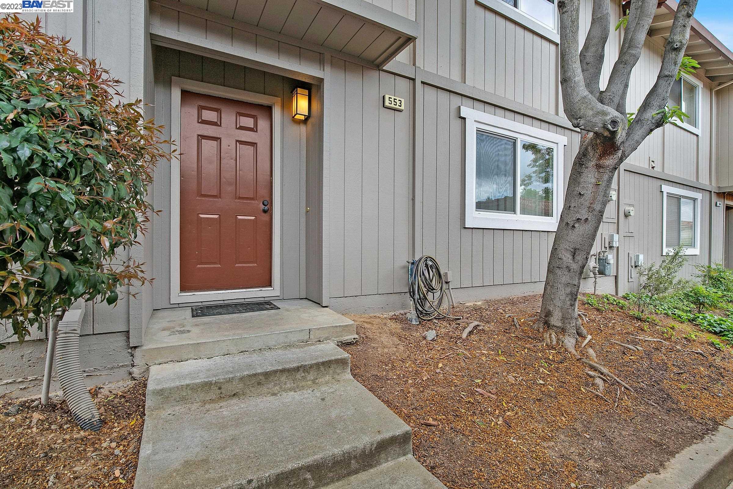 Detail Gallery Image 1 of 1 For 553 Tawny Dr., Pleasanton,  CA 94566 - 3 Beds | 2/1 Baths
