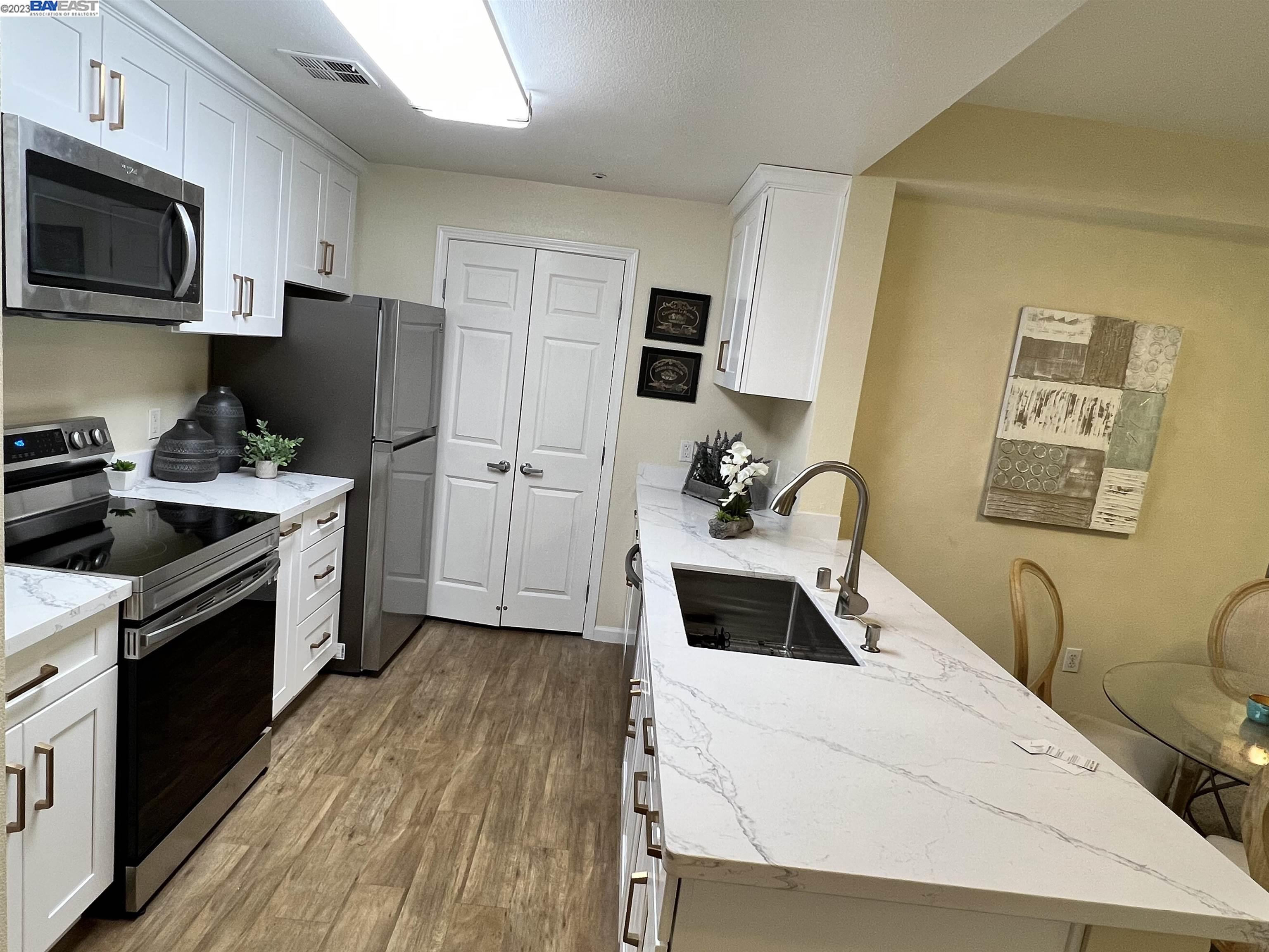 Detail Gallery Image 1 of 1 For 1550 Technology Dr #2112,  San Jose,  CA 95110 - 2 Beds | 2 Baths
