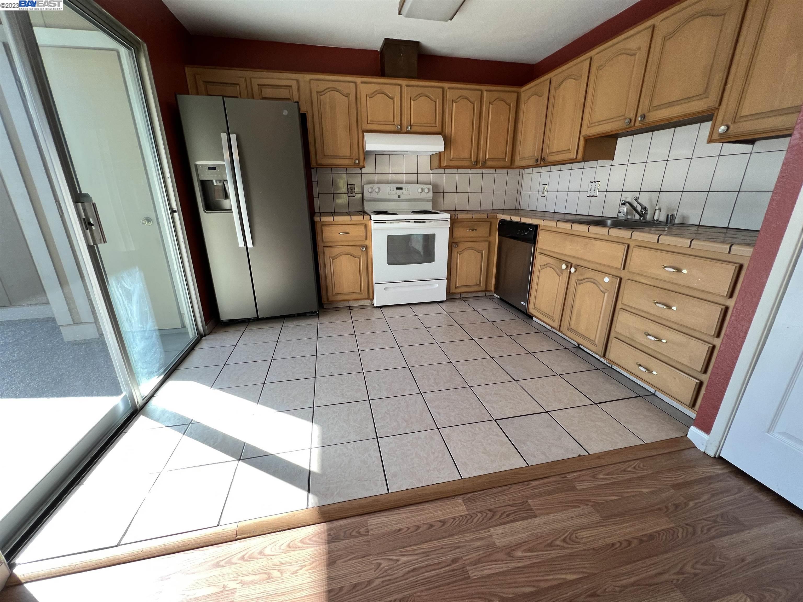 Photo #4: 41025586 Listing 