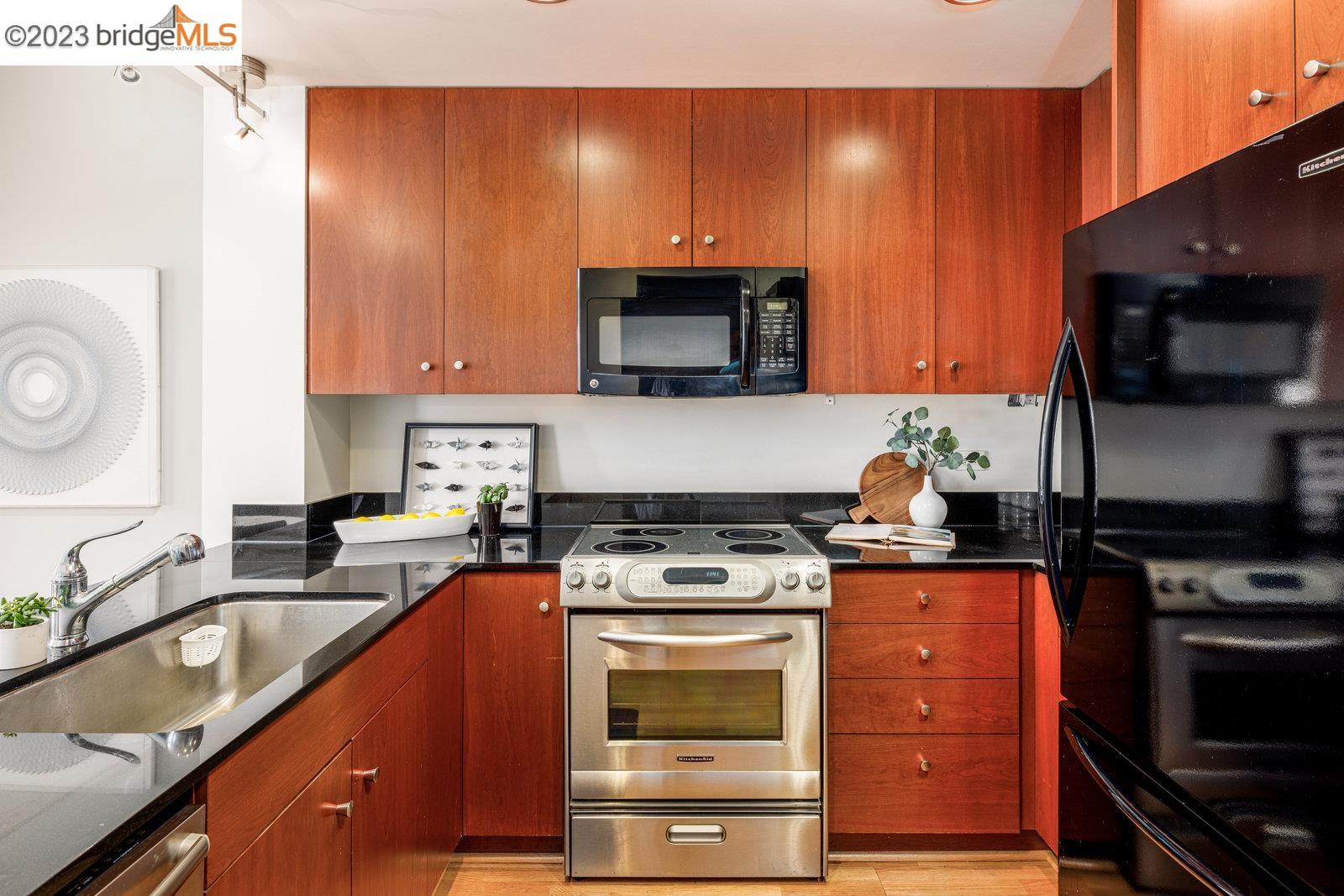 Photo #3: 41025660 Listing 