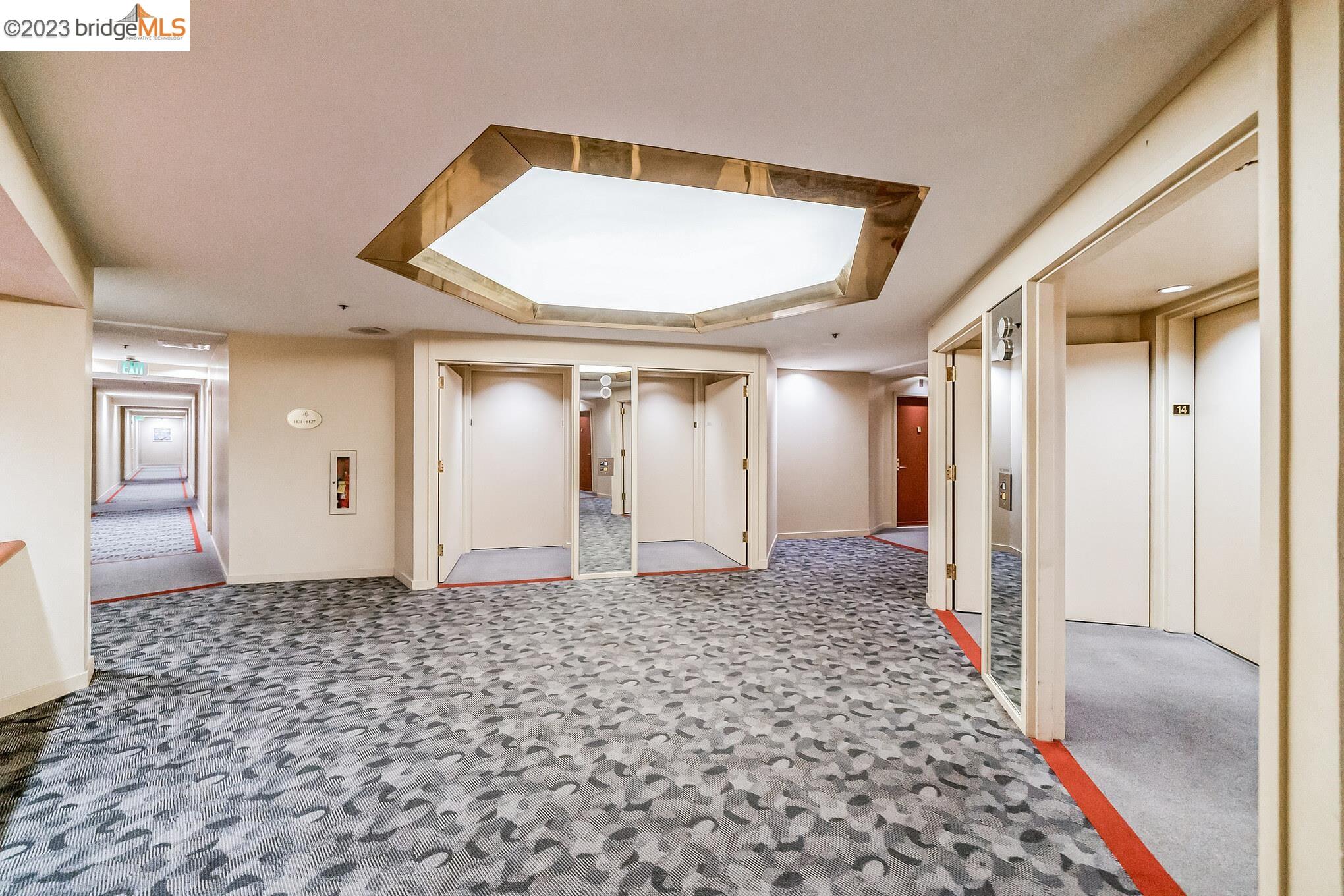 Detail Gallery Image 12 of 29 For 6363 Christie Ave #1412,  Emeryville,  CA 94608 - 1 Beds | 1 Baths